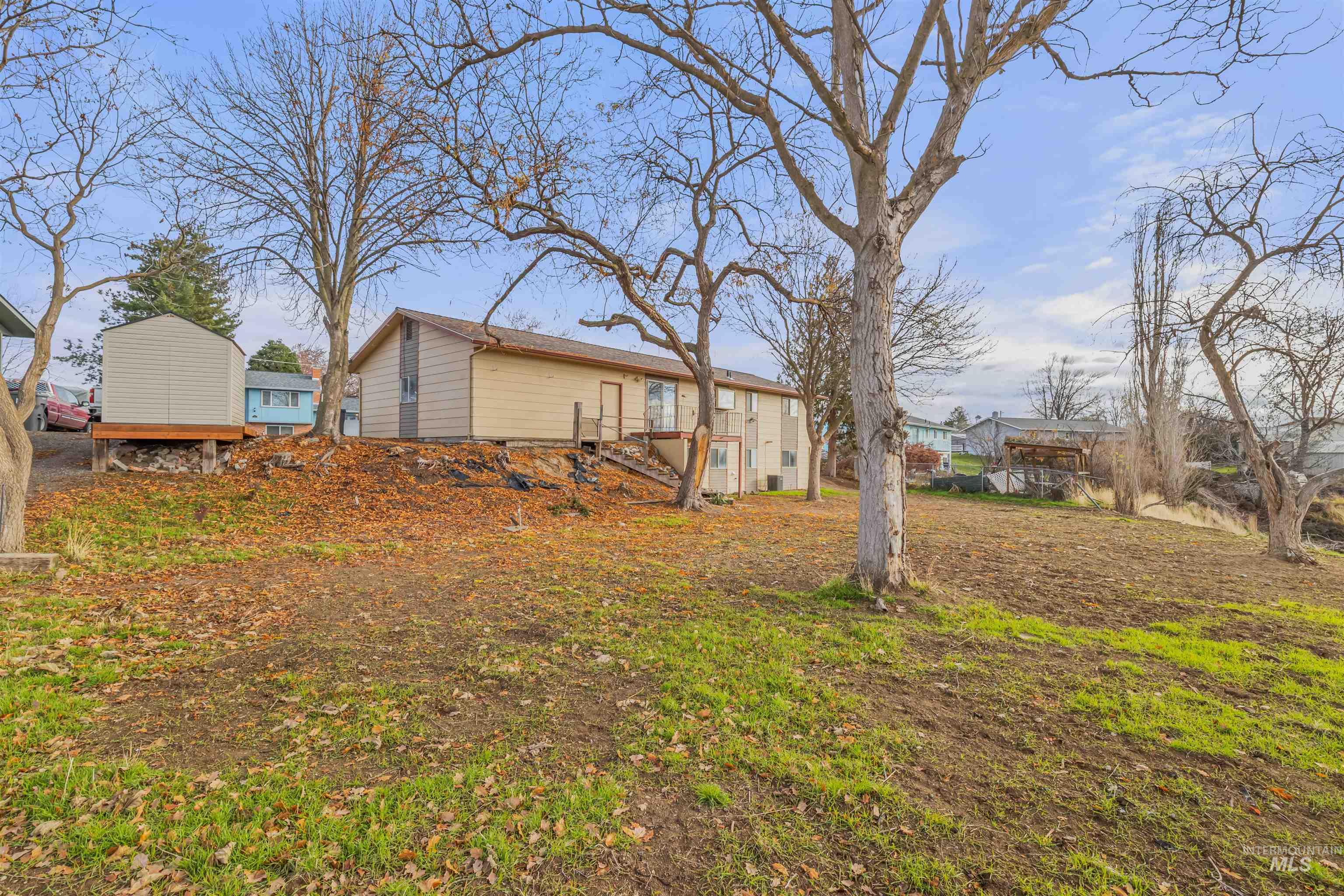 3138 Hallgren Drive Property Photo 35