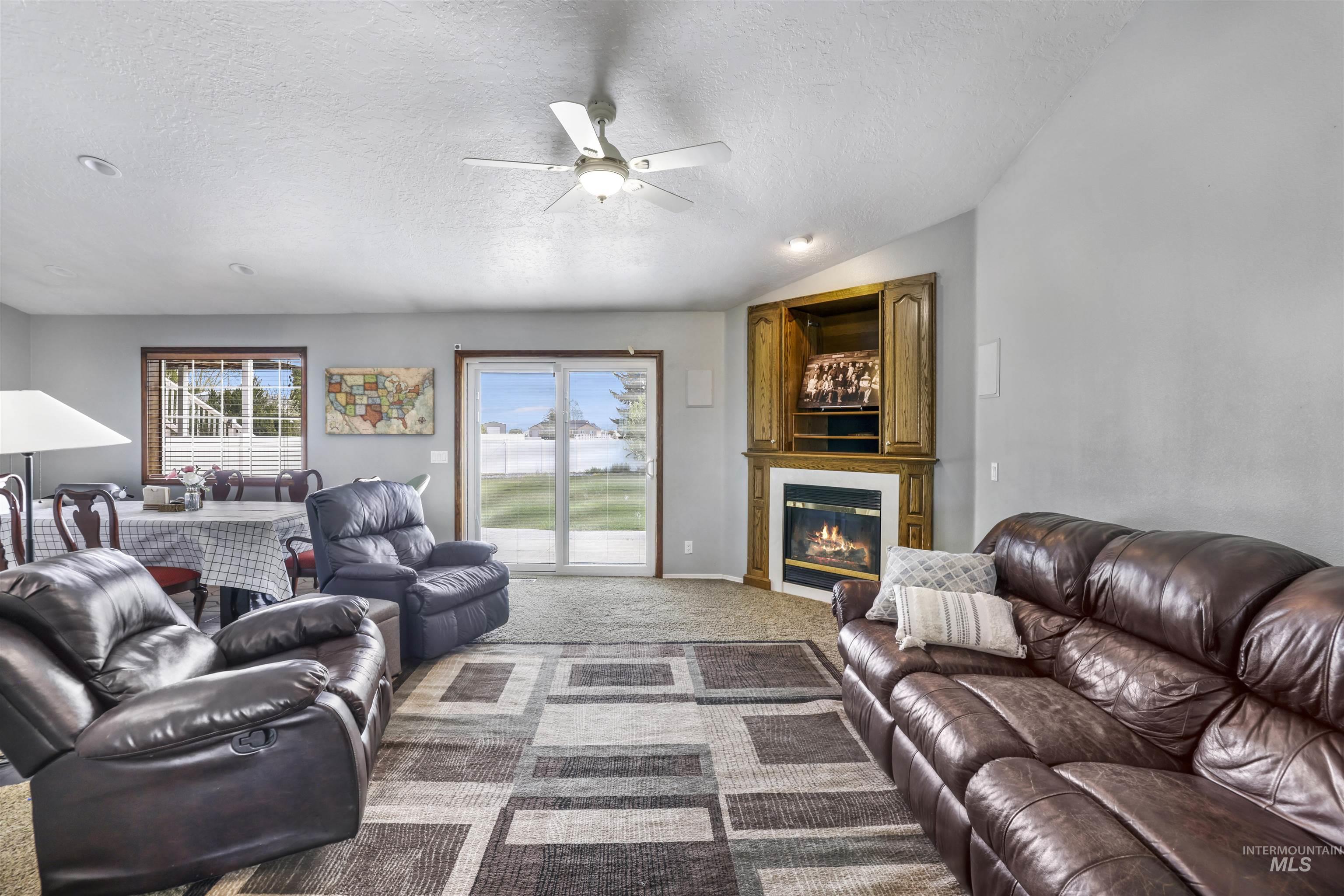 481 S 50 E Property Photo 4