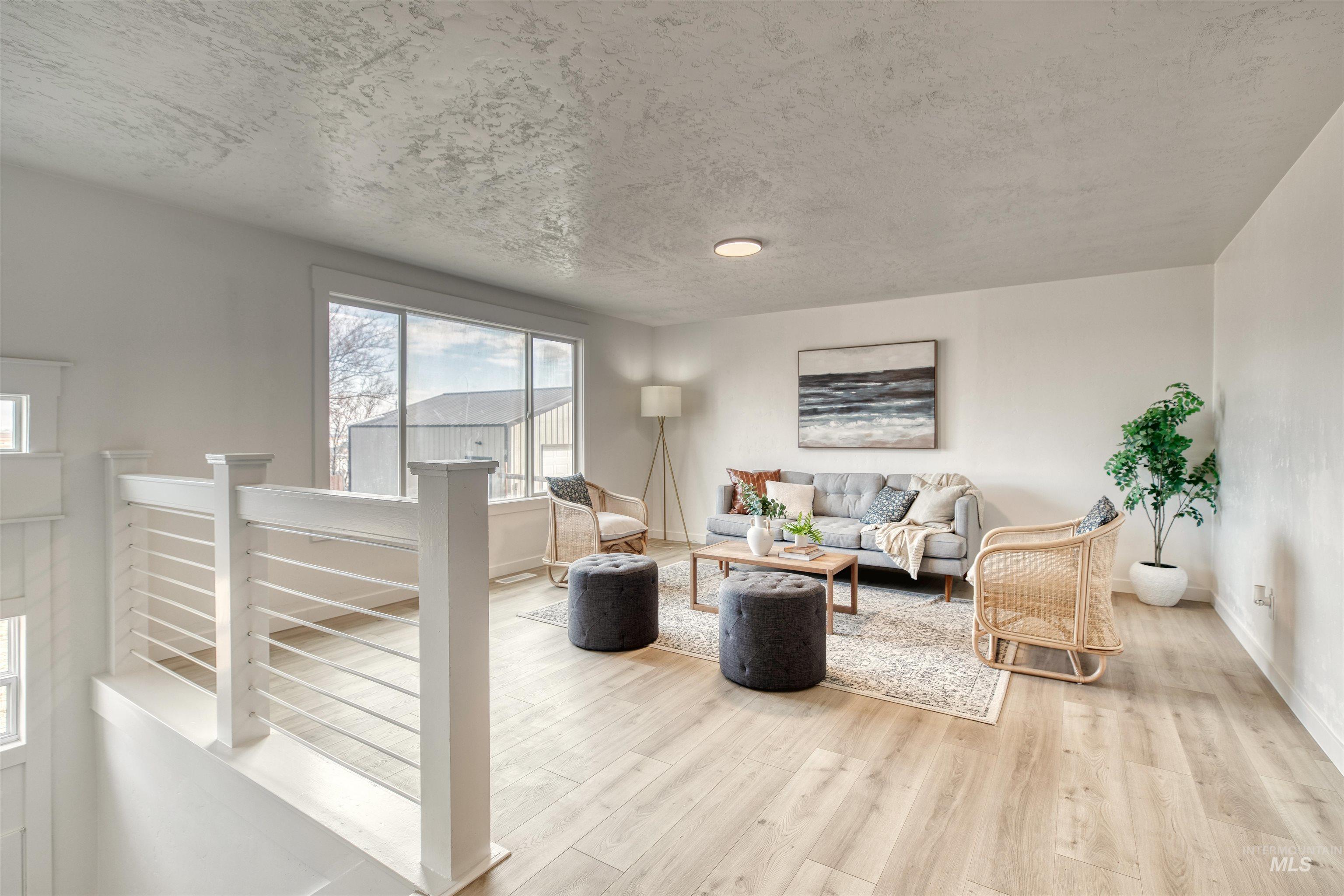 6086 Happy Lane Property Photo 10