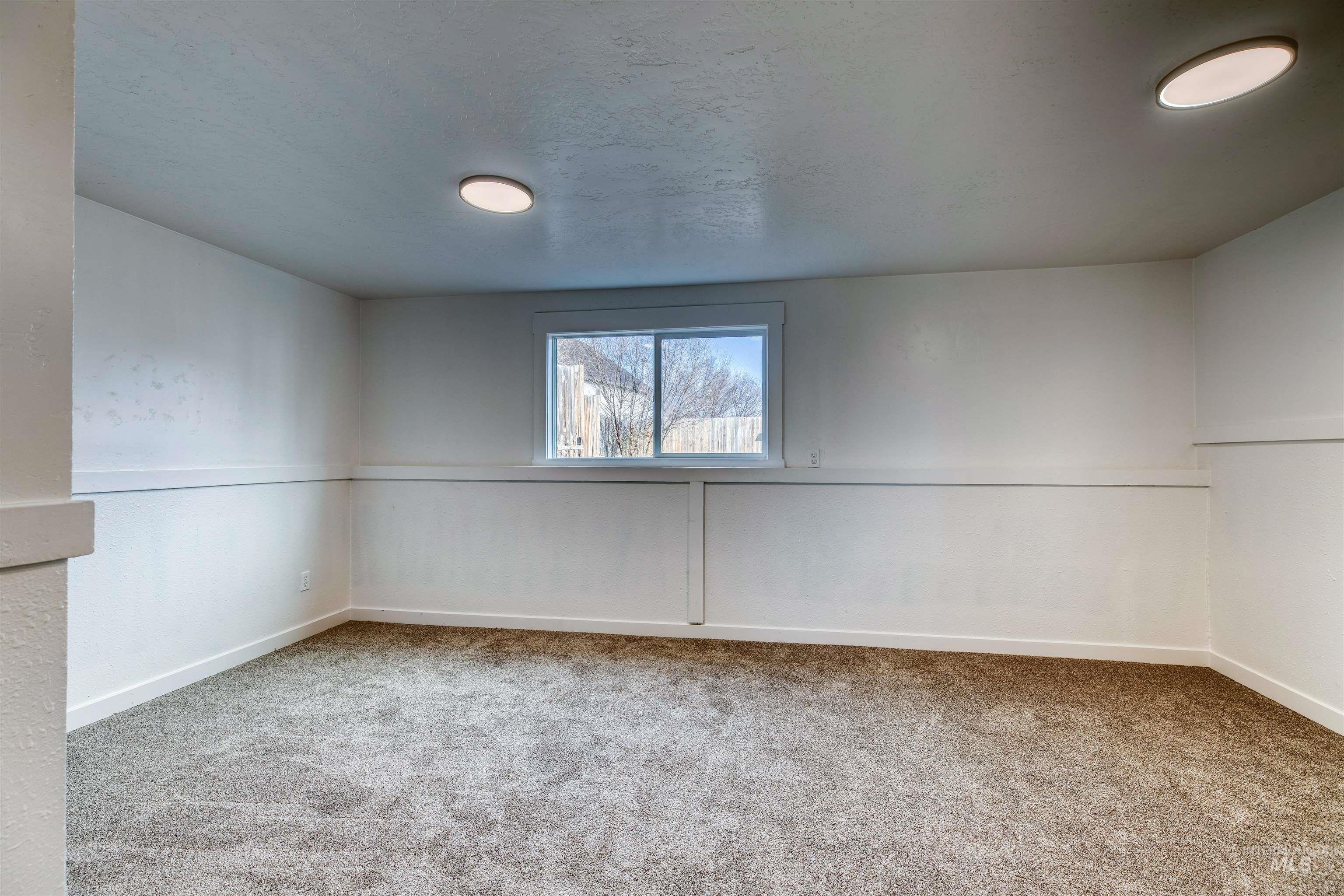 6086 Happy Lane Property Photo 23