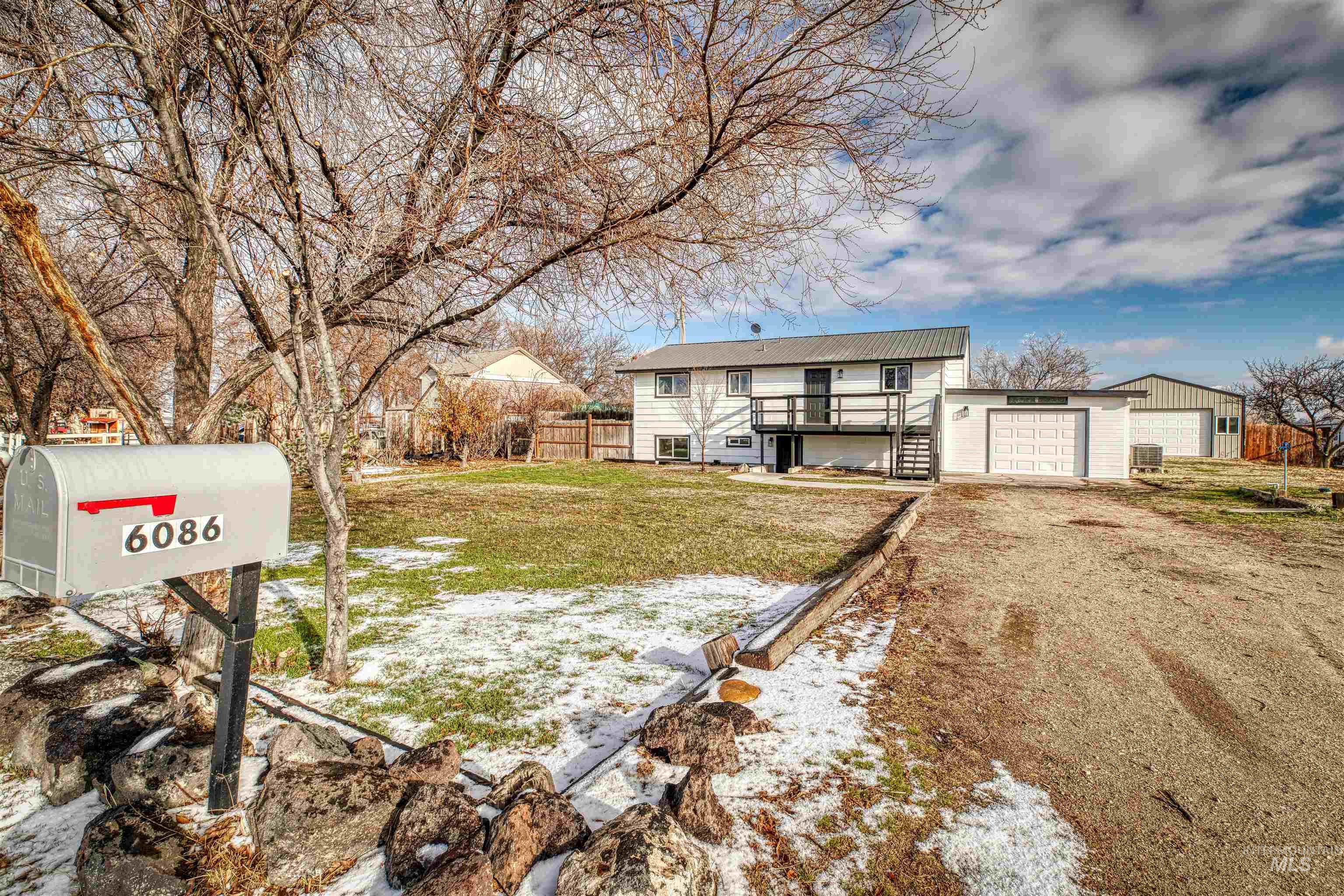 6086 Happy Lane Property Photo 36