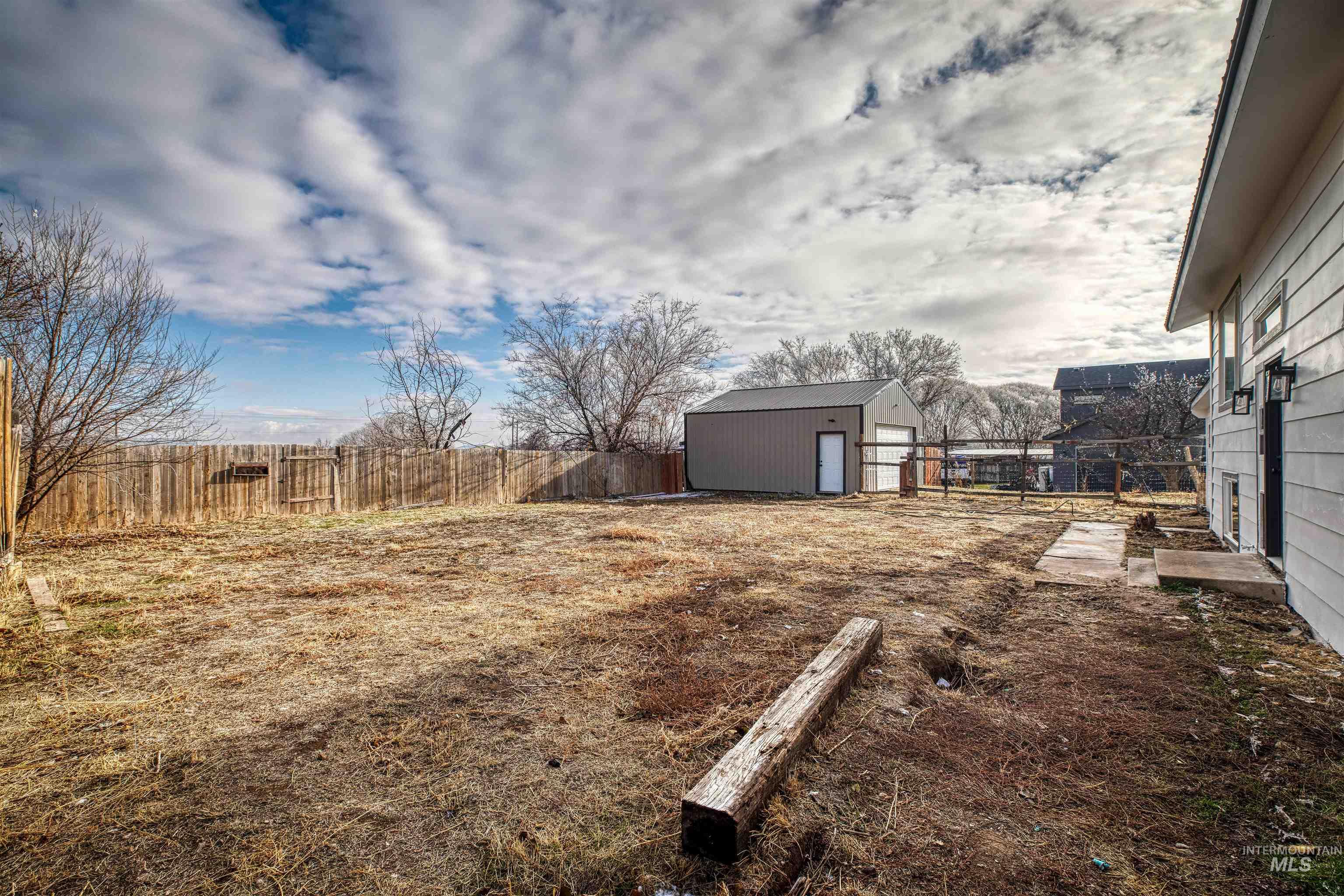 6086 Happy Lane Property Photo 41