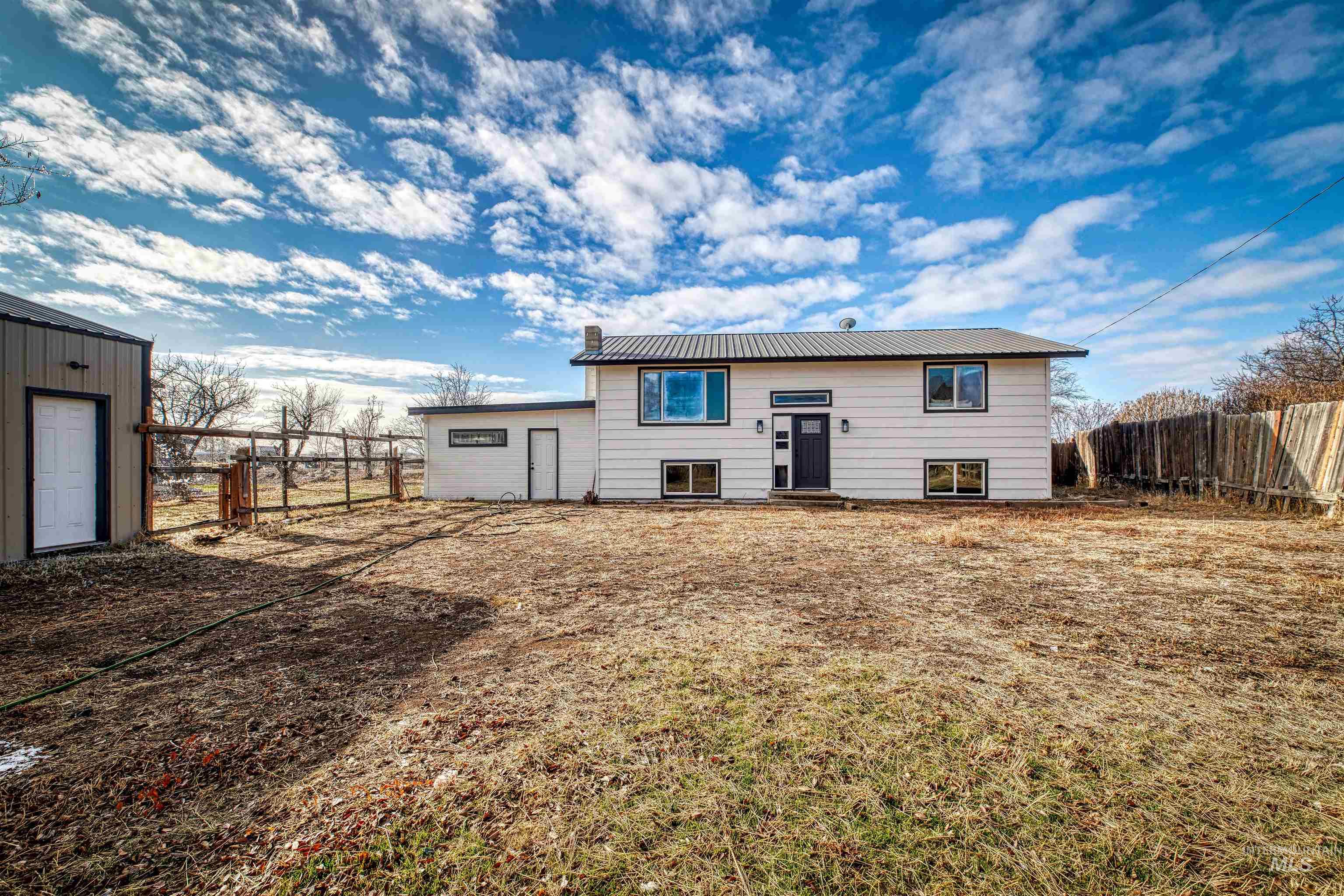 6086 Happy Lane Property Photo 42