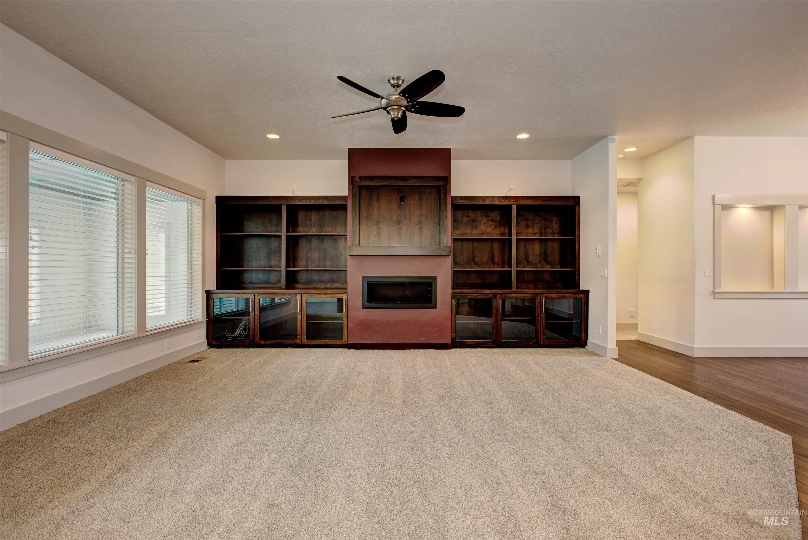 5854 N Rosa Springs Ave Property Photo 10