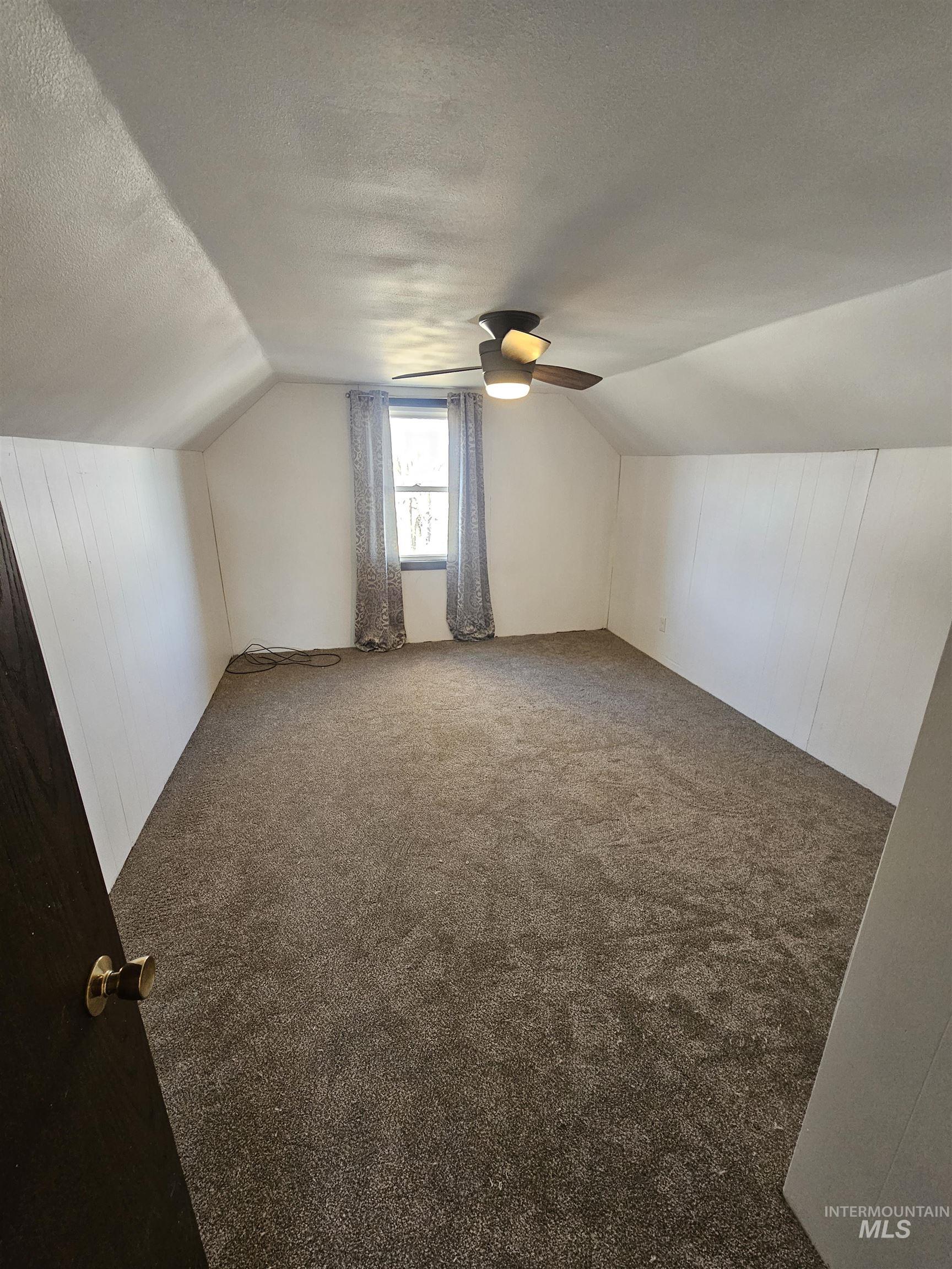 2121 Powers Ave Property Photo 10