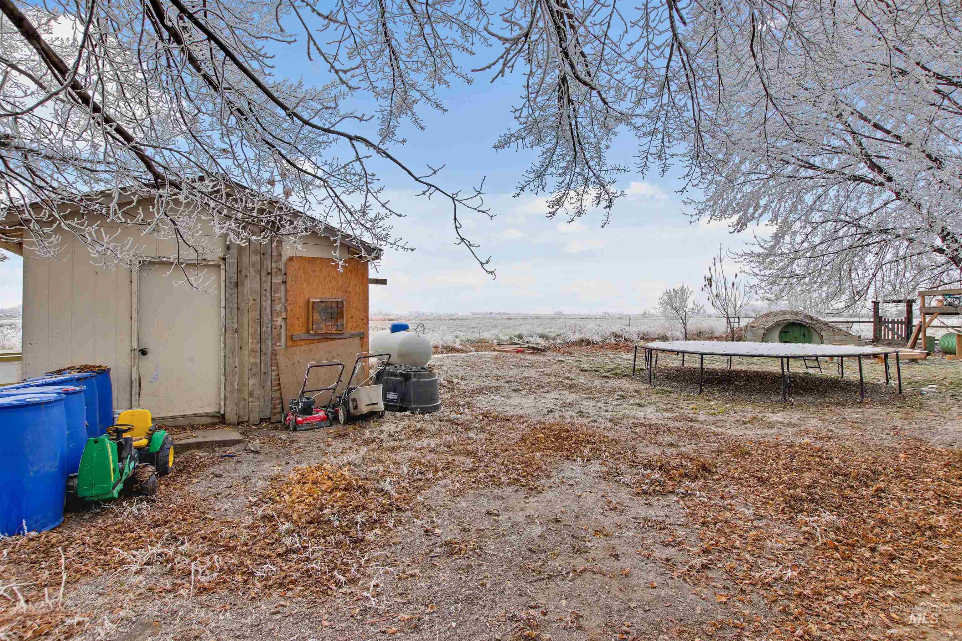 7135 Silver Bullet Ln Property Photo 4