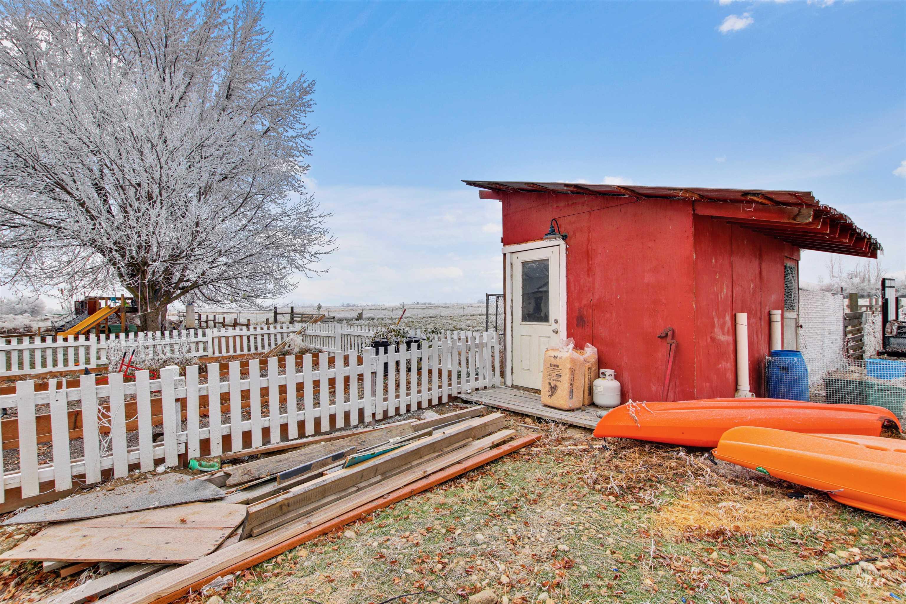 7135 Silver Bullet Ln Property Photo 6