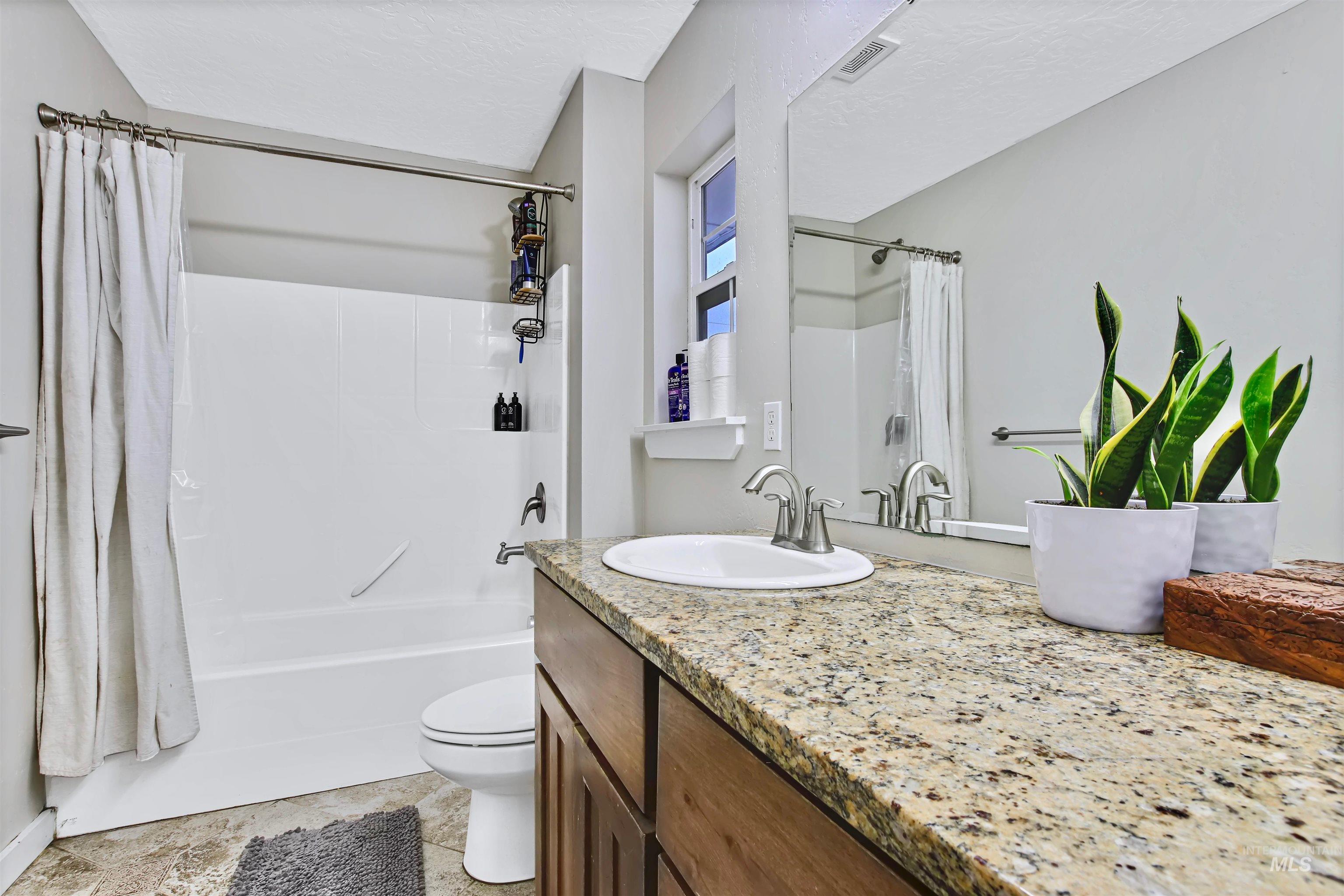 7135 Silver Bullet Ln Property Photo 15