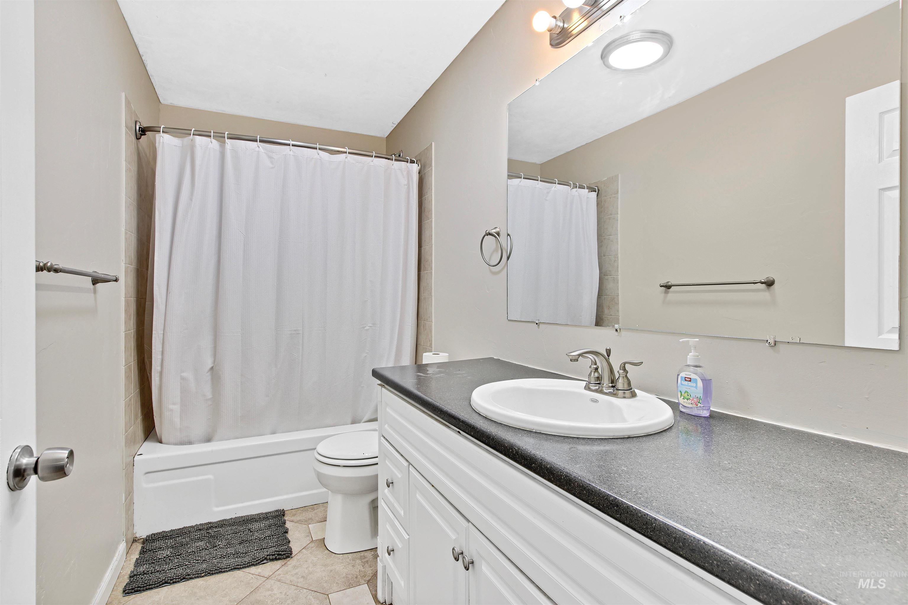 7135 Silver Bullet Ln Property Photo 17