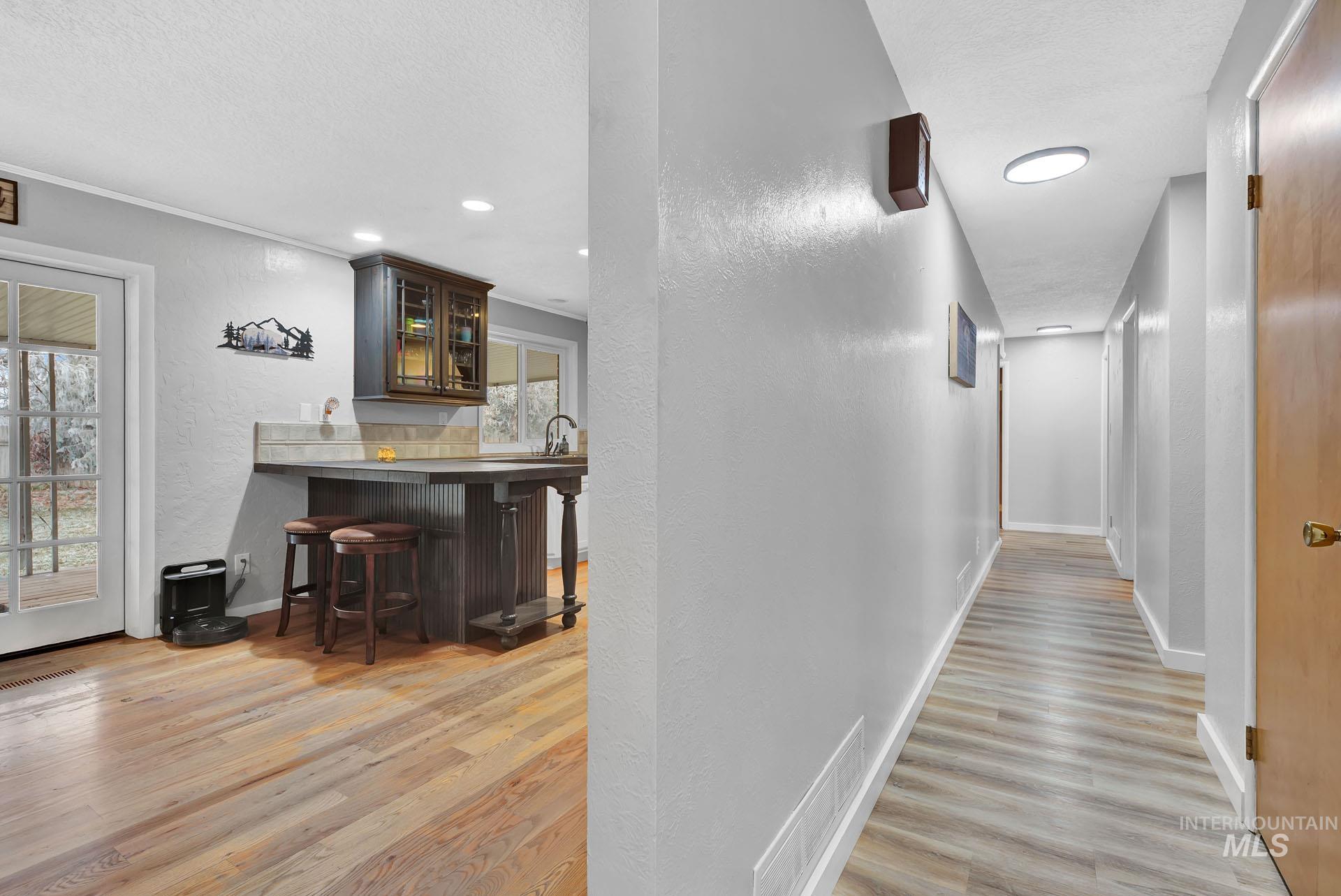 16463 W Oak Street Property Photo 13