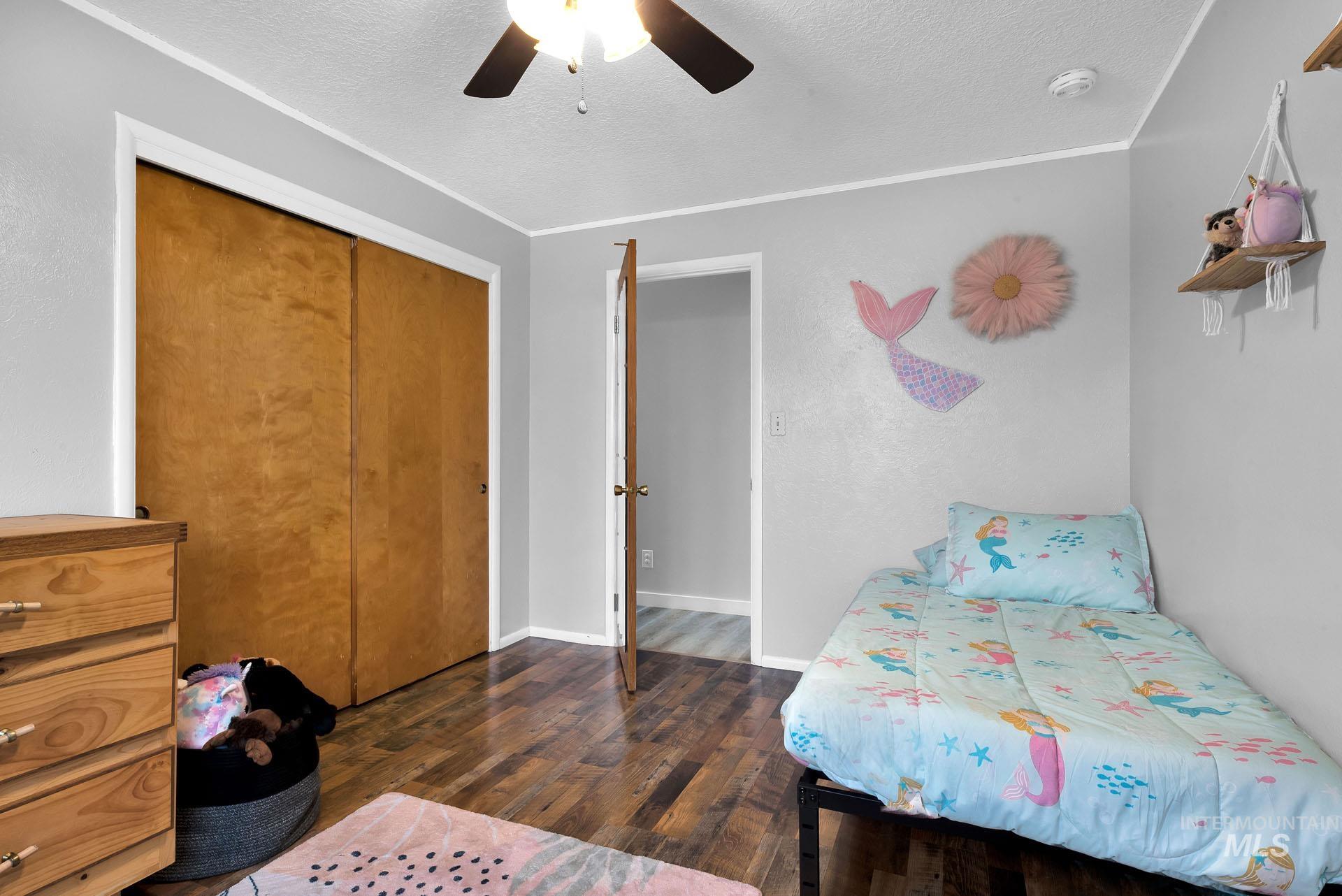 16463 W Oak Street Property Photo 17