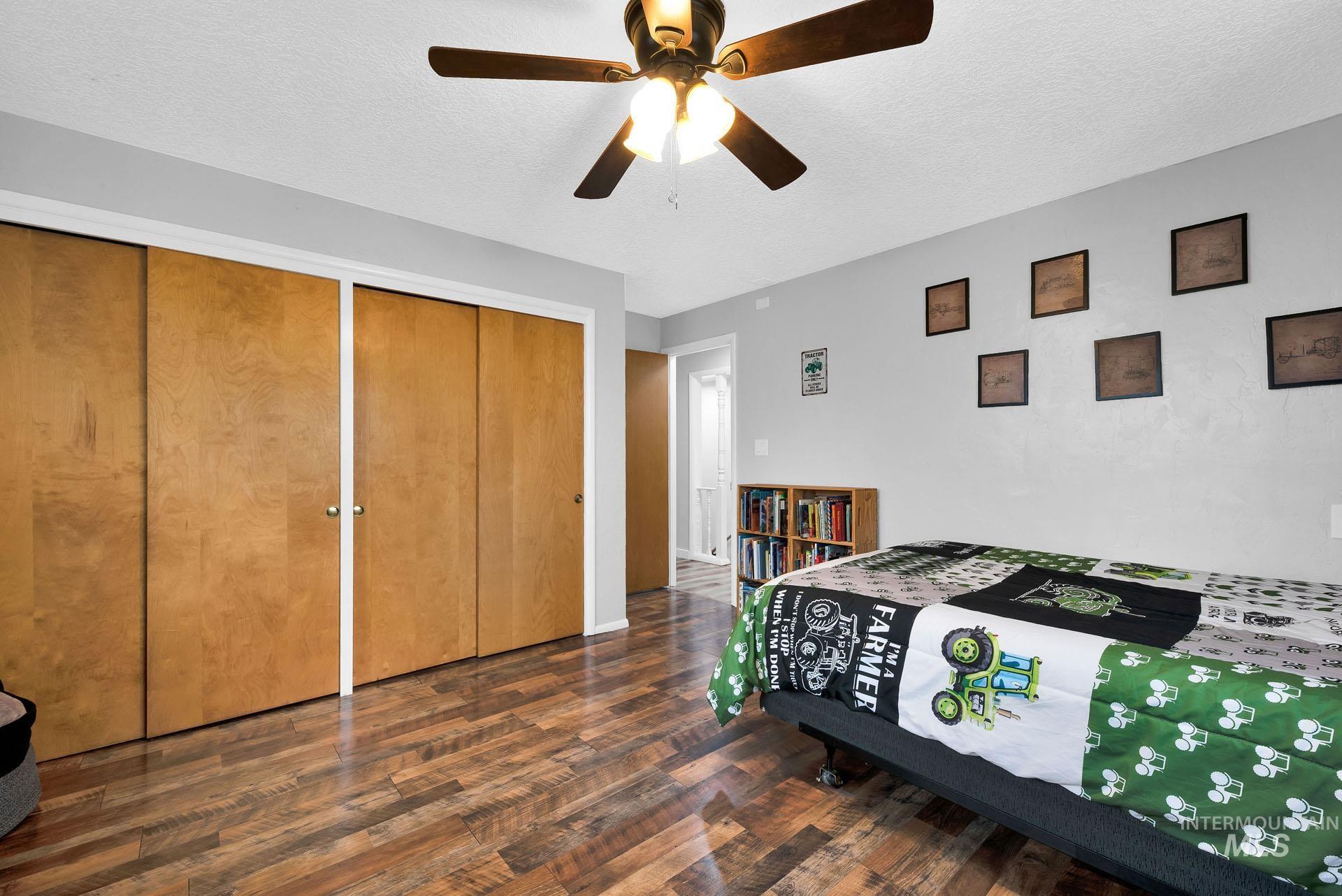 16463 W Oak Street Property Photo 24