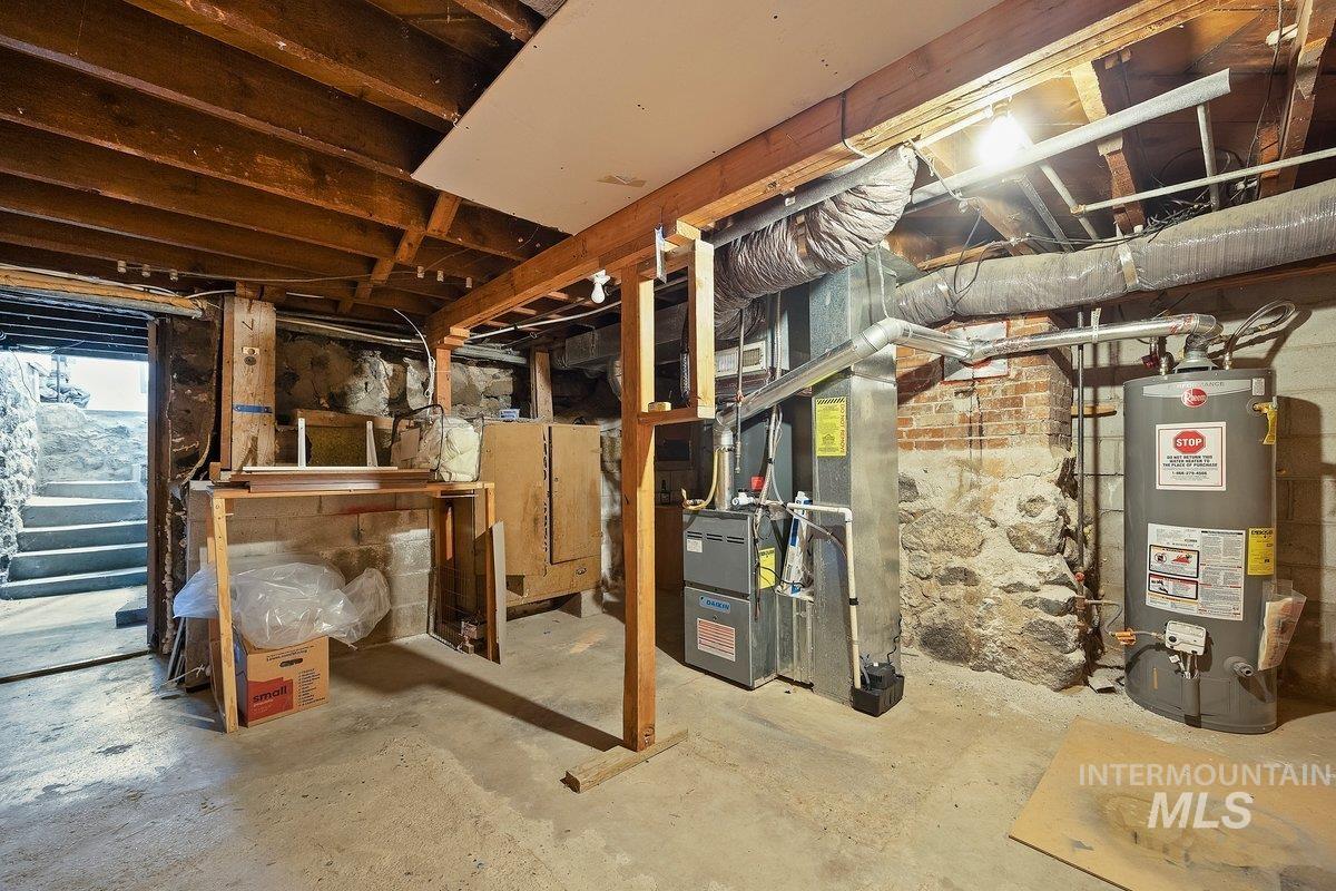 316 E Ave. B Property Photo 28