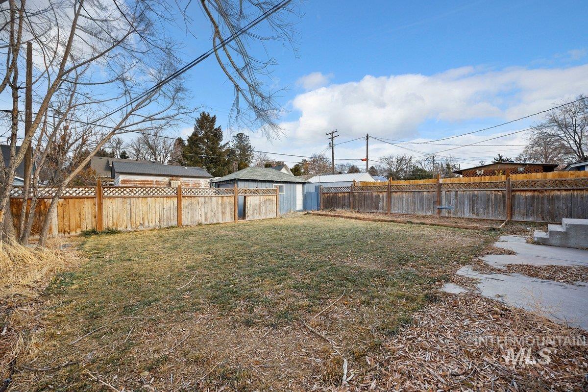 316 E Ave. B Property Photo 31