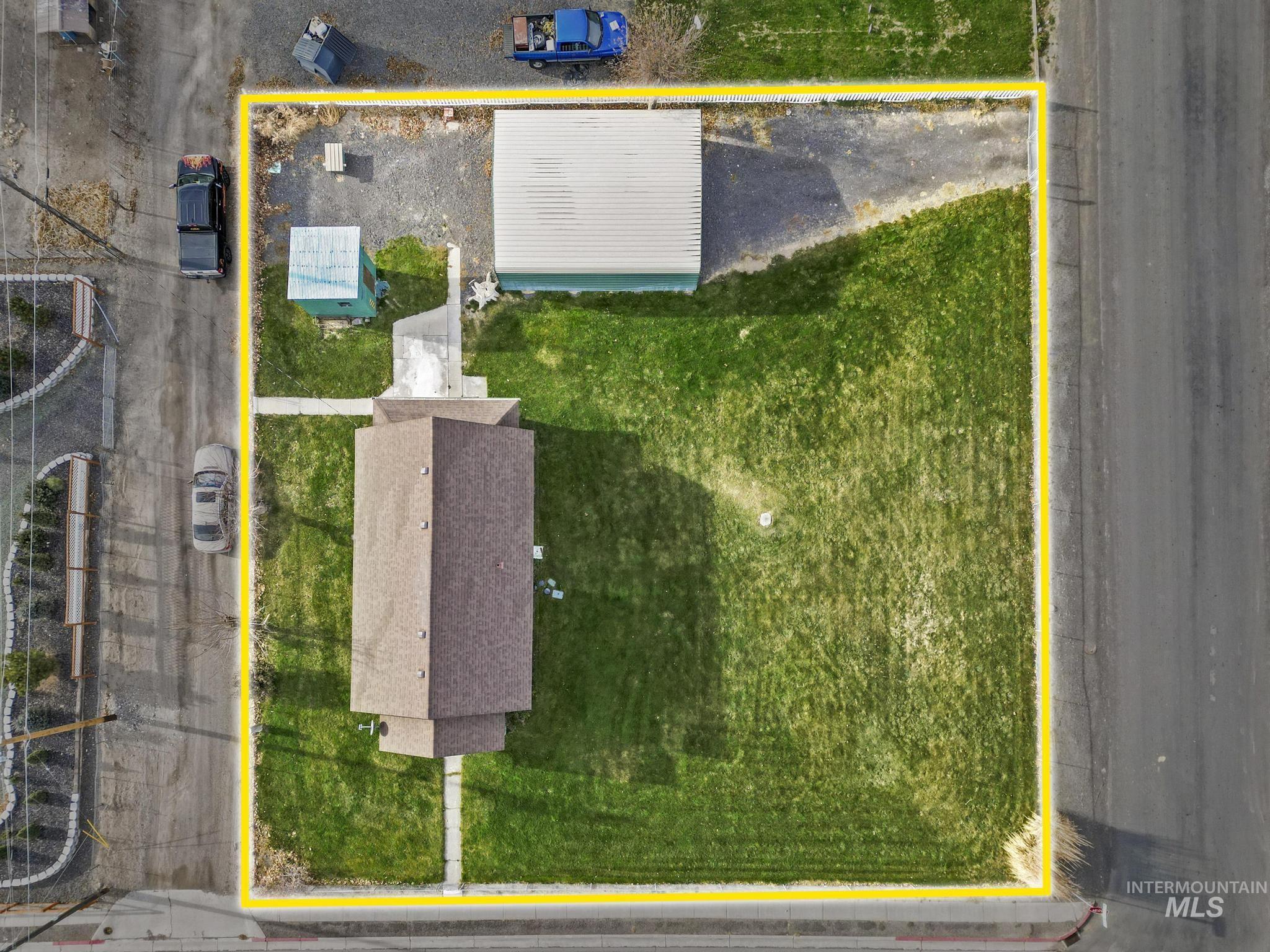 560 N State St. Property Photo 4
