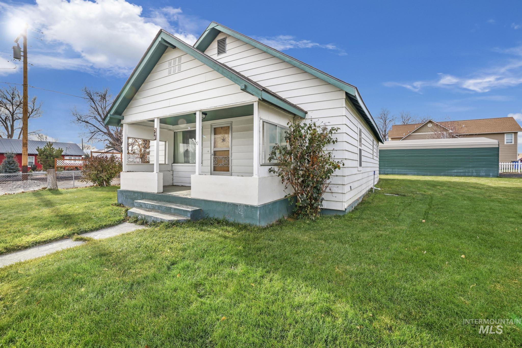 560 N State St. Property Photo 5