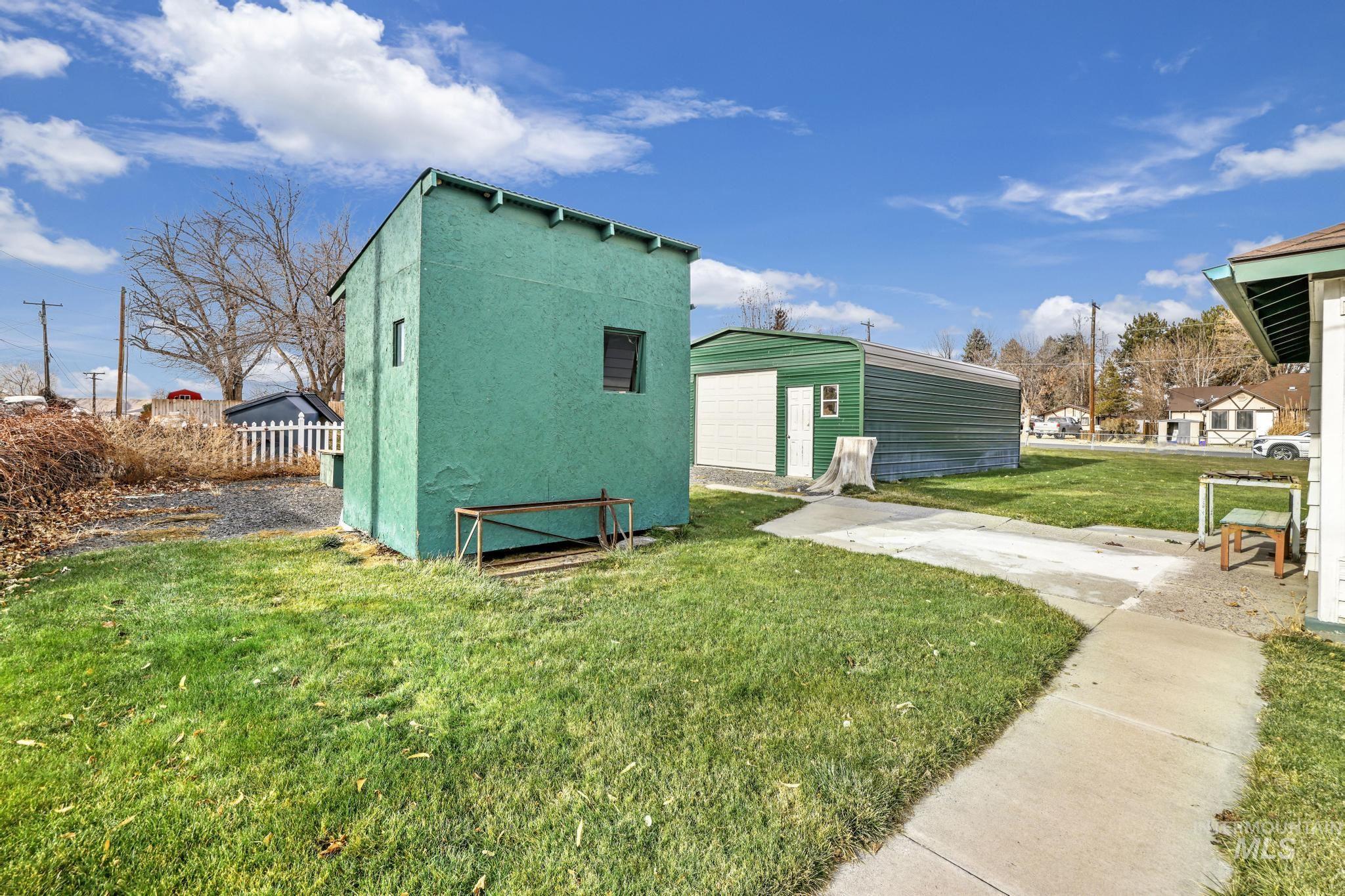 560 N State St. Property Photo 26
