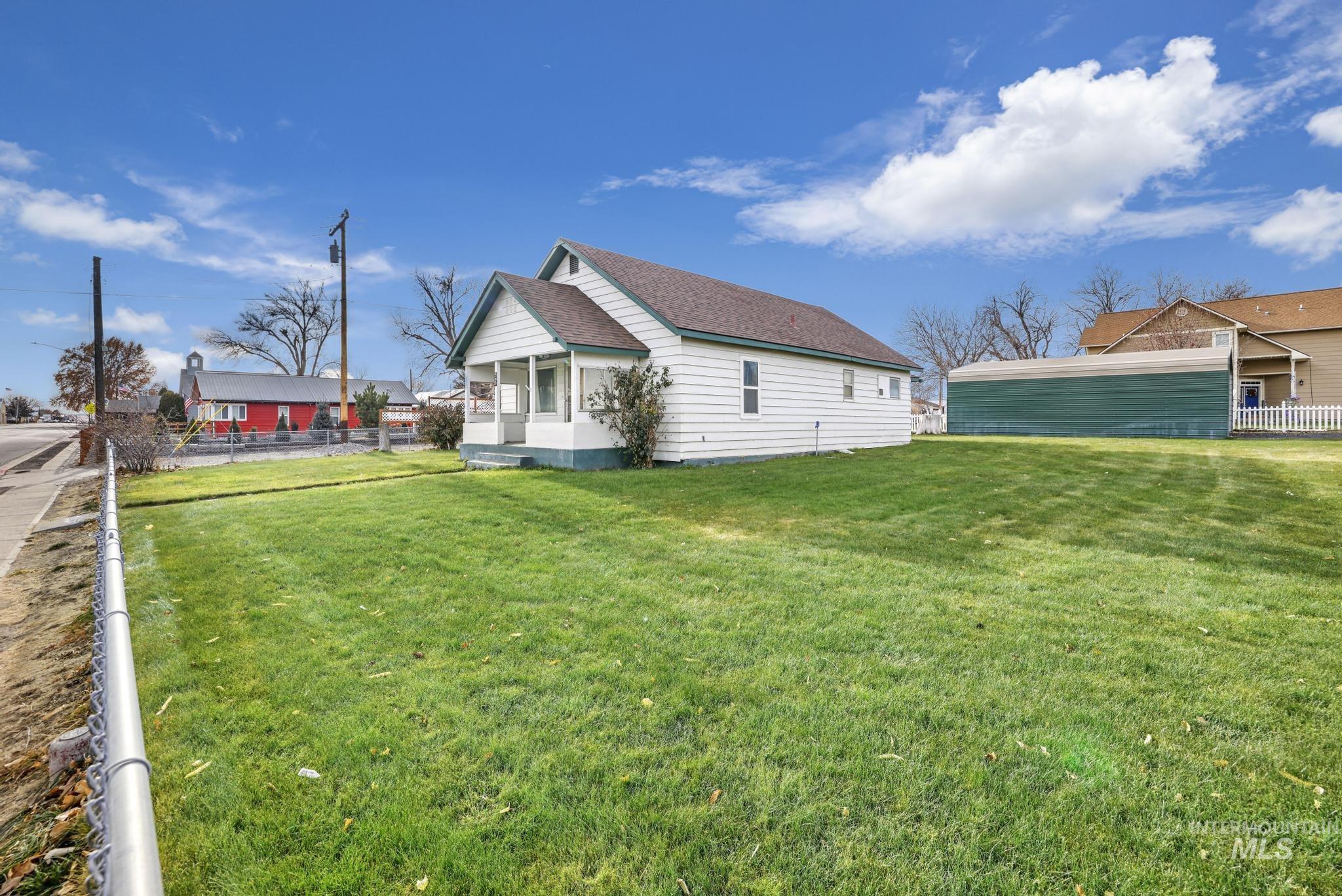 560 N State St. Property Photo 27