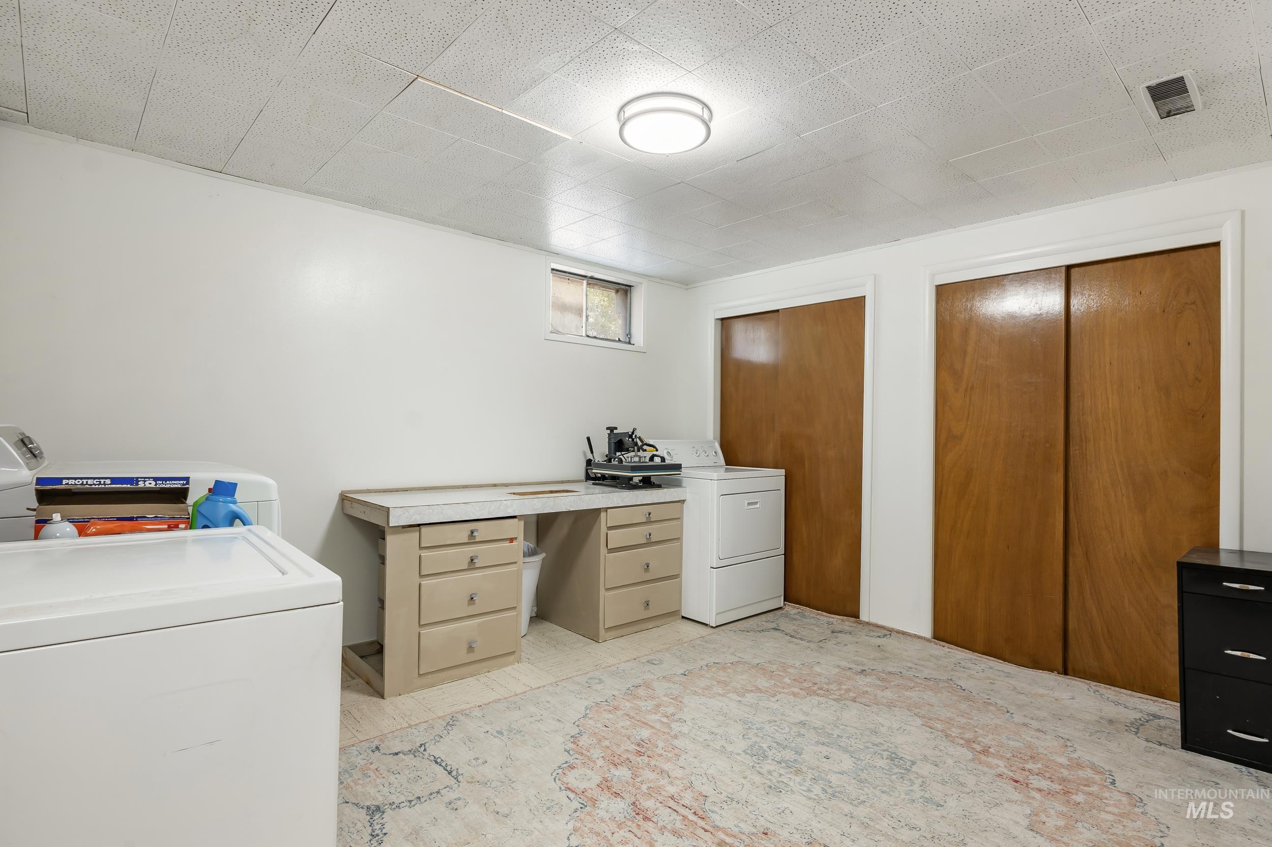 112 W California Property Photo 24