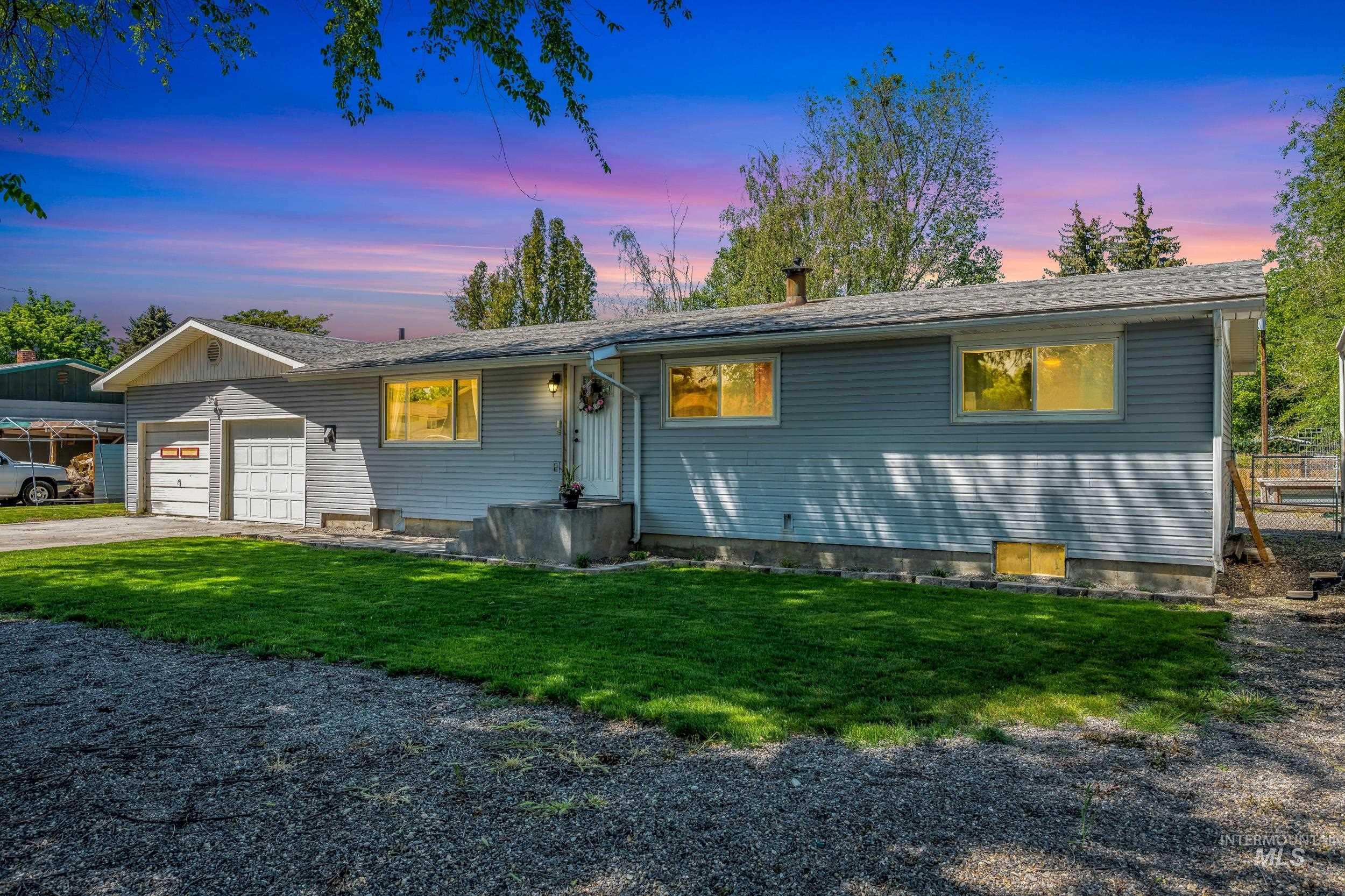 112 W California Property Photo 33