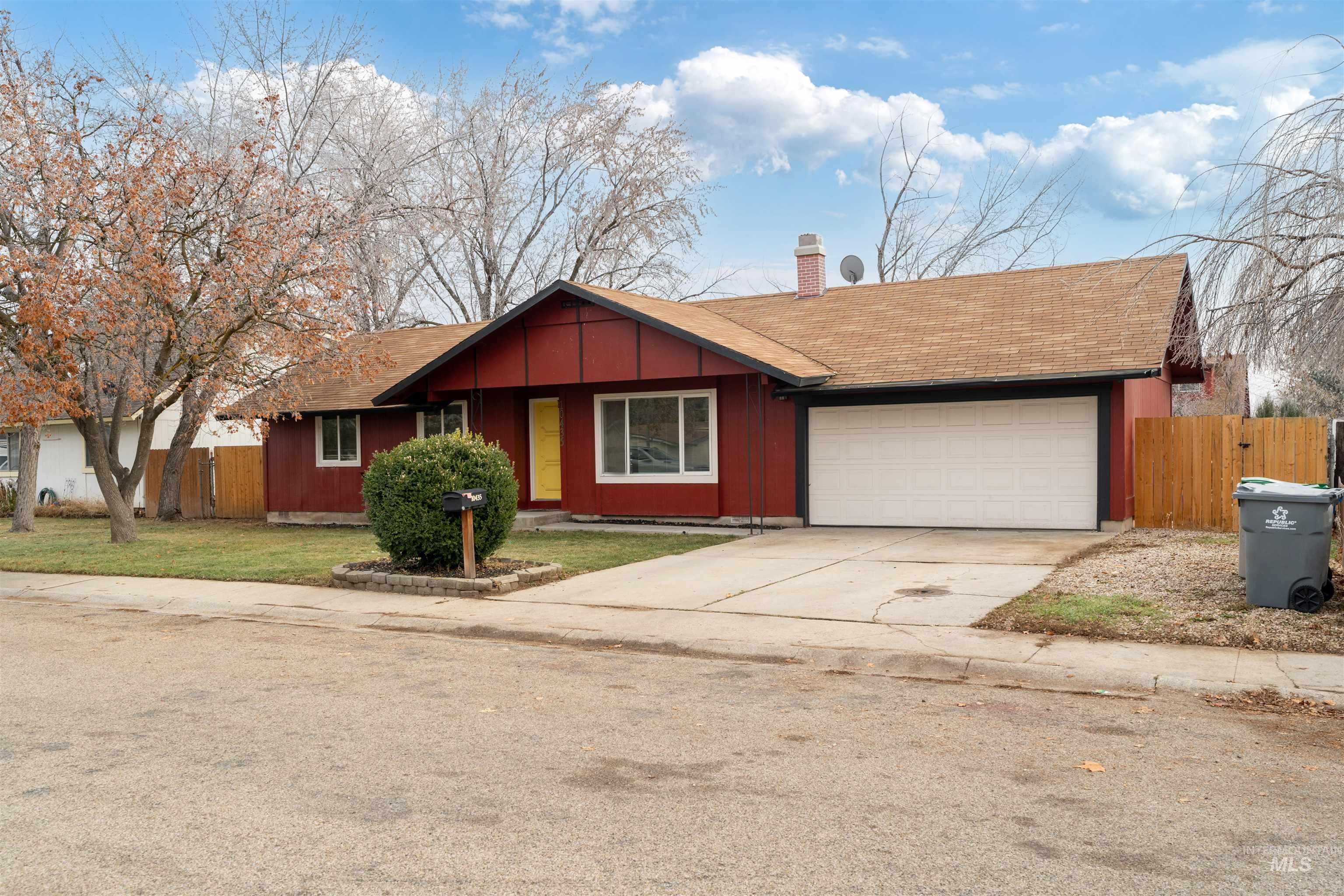 10435 W Gallahad Ave Property Photo 2