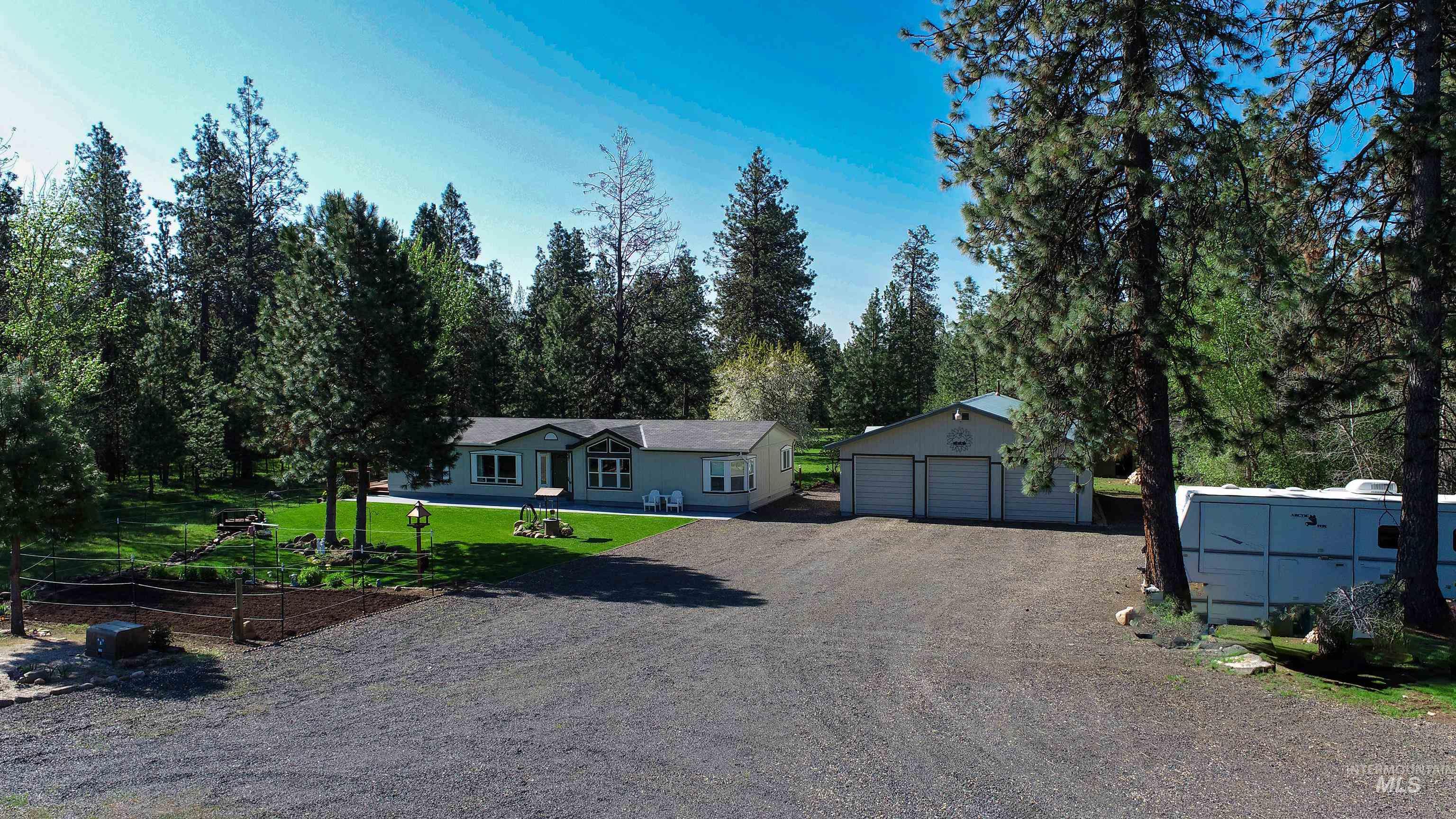 3496 Ward Rd Property Photo 4