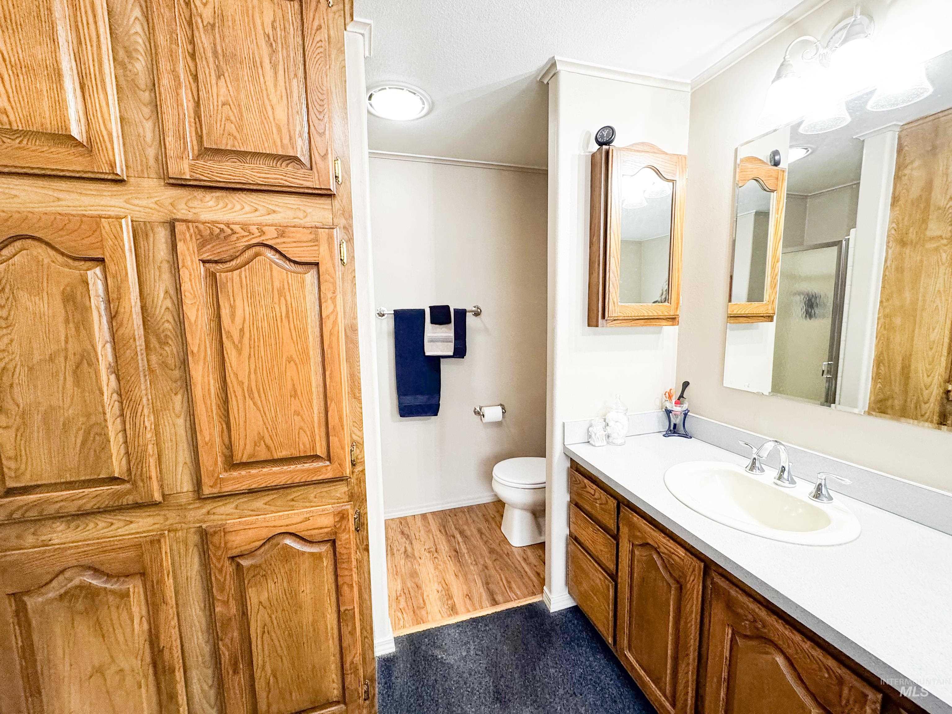 3496 Ward Rd Property Photo 14