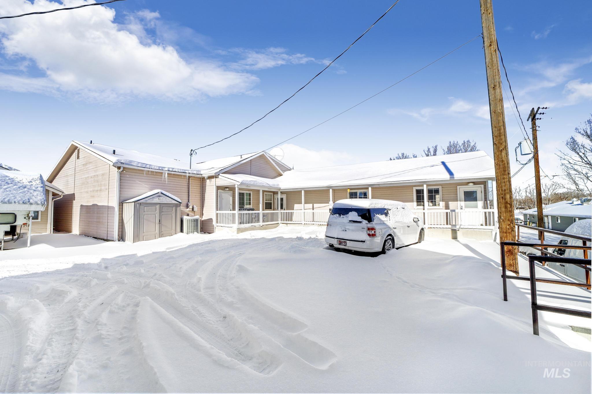 231 N State St Property Photo 5