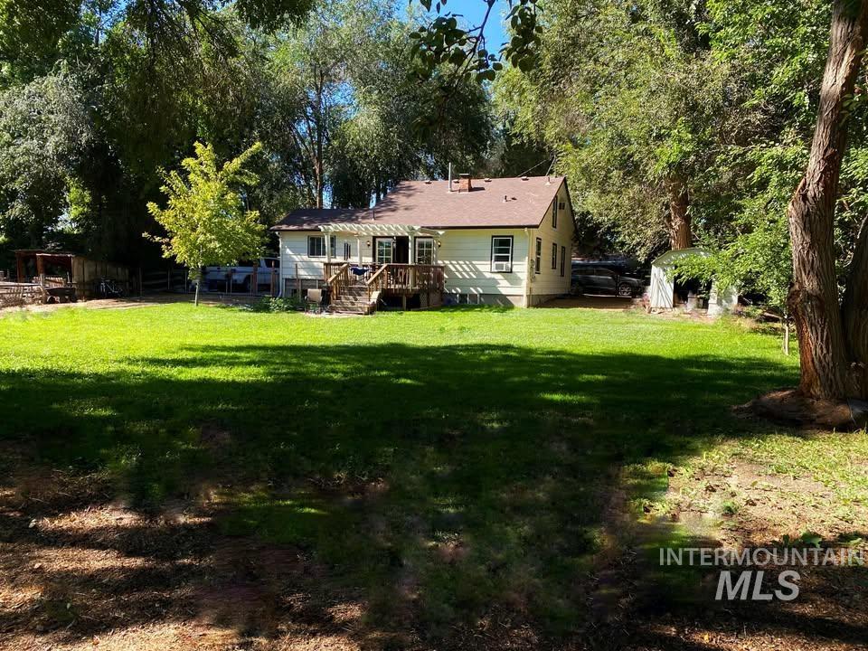 1034 Maurice St Property Photo 4