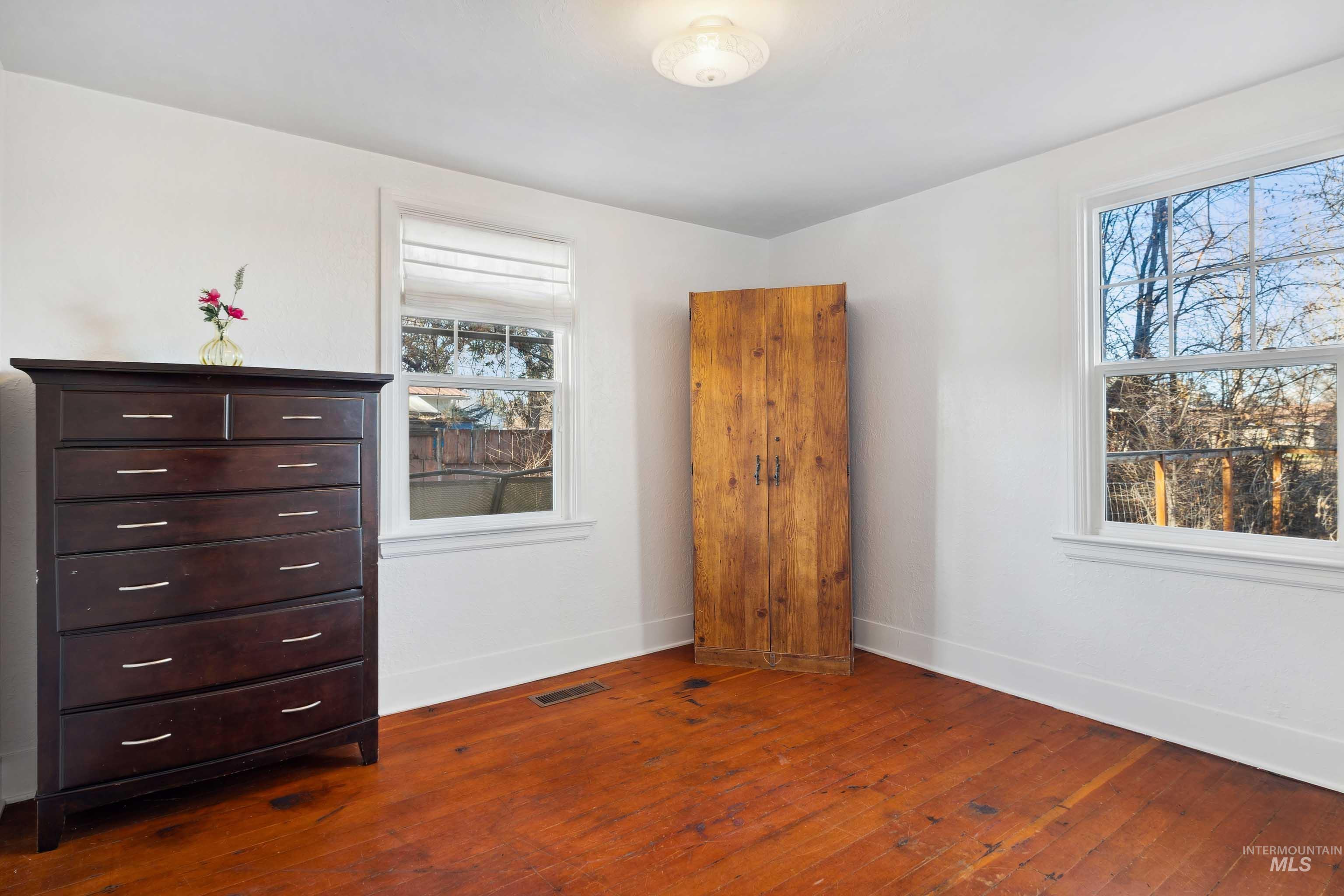 1034 Maurice St Property Photo 17