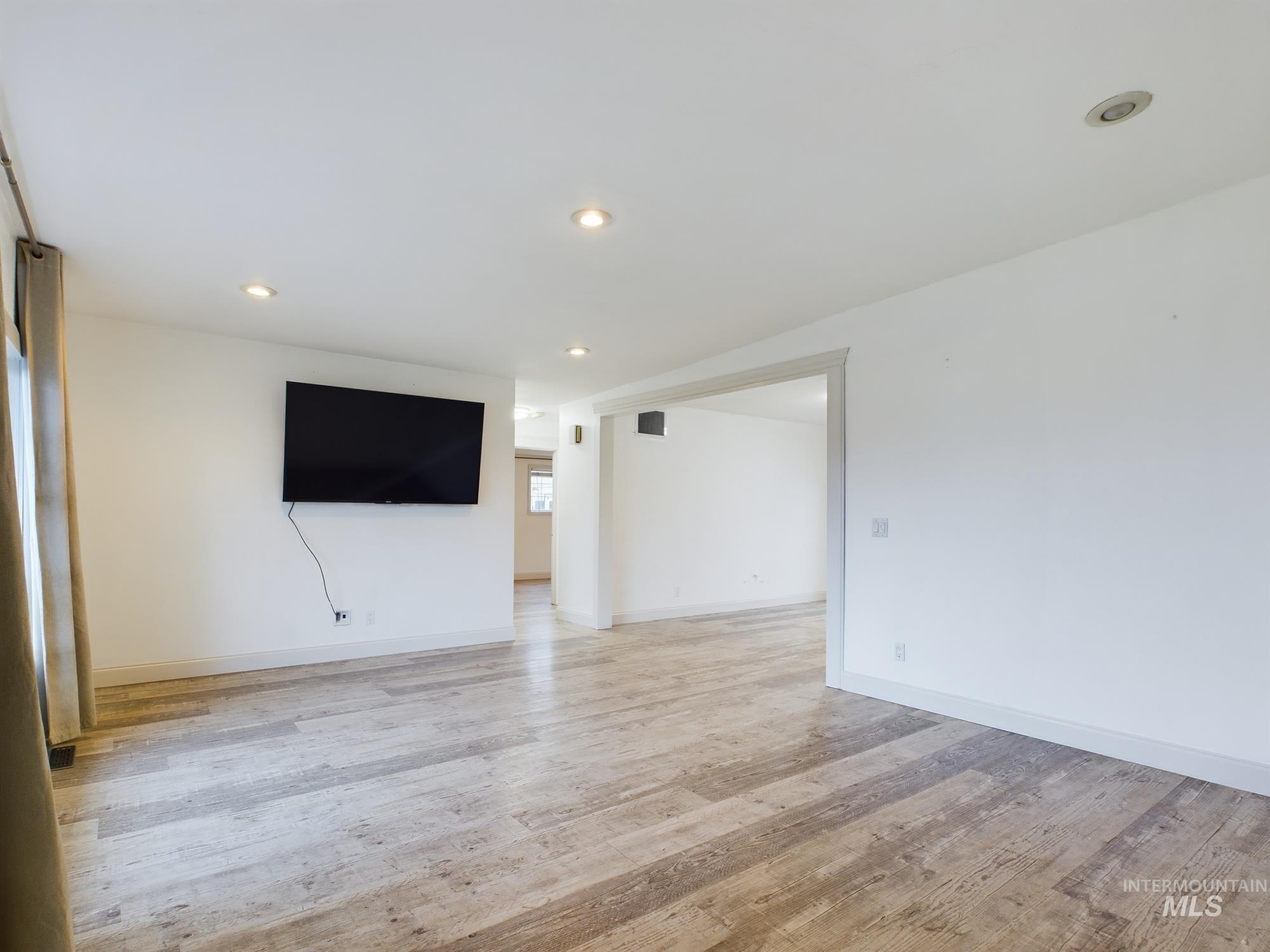 3310 6th Street Property Photo 8