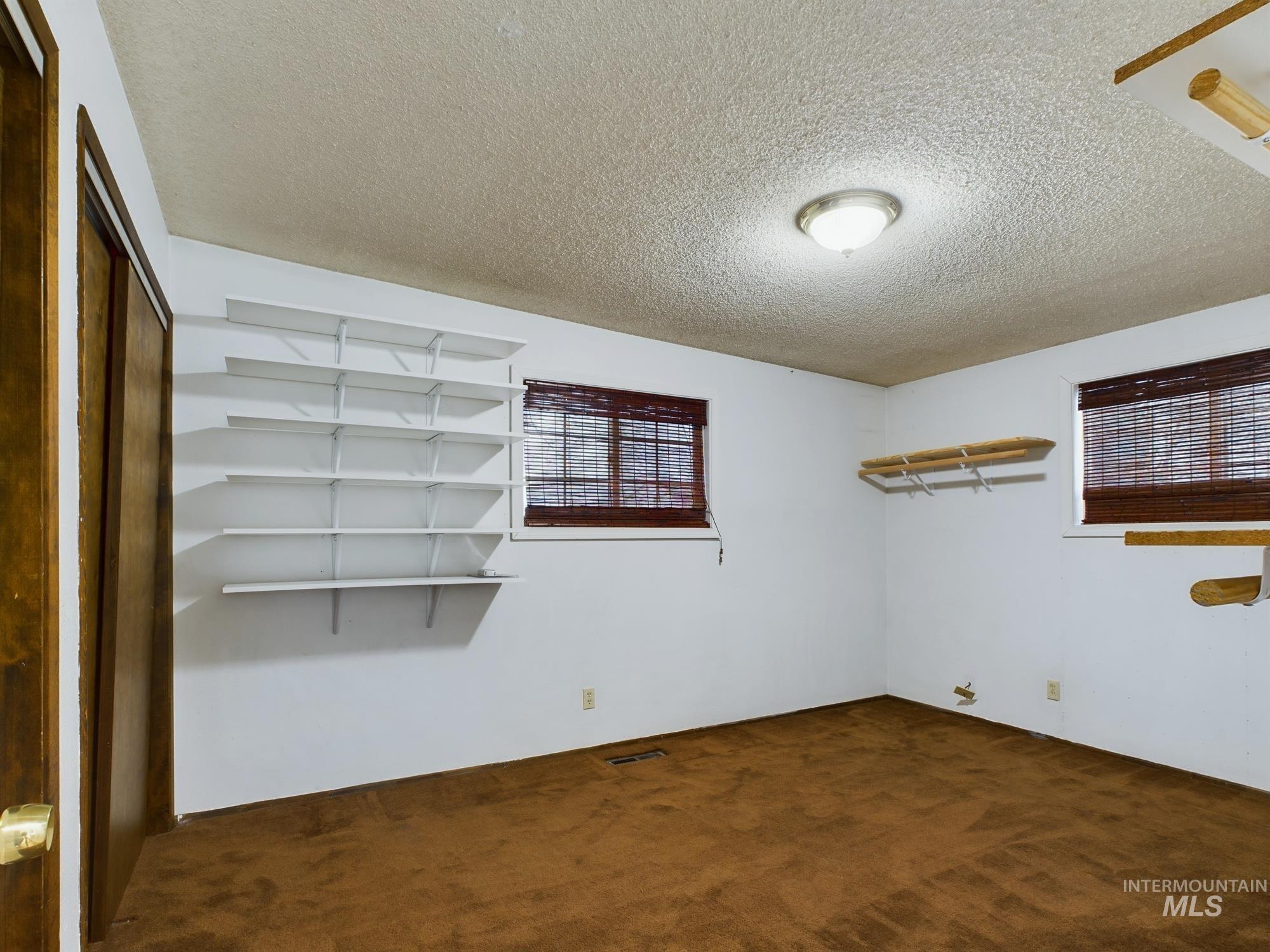 3310 6th Street Property Photo 9