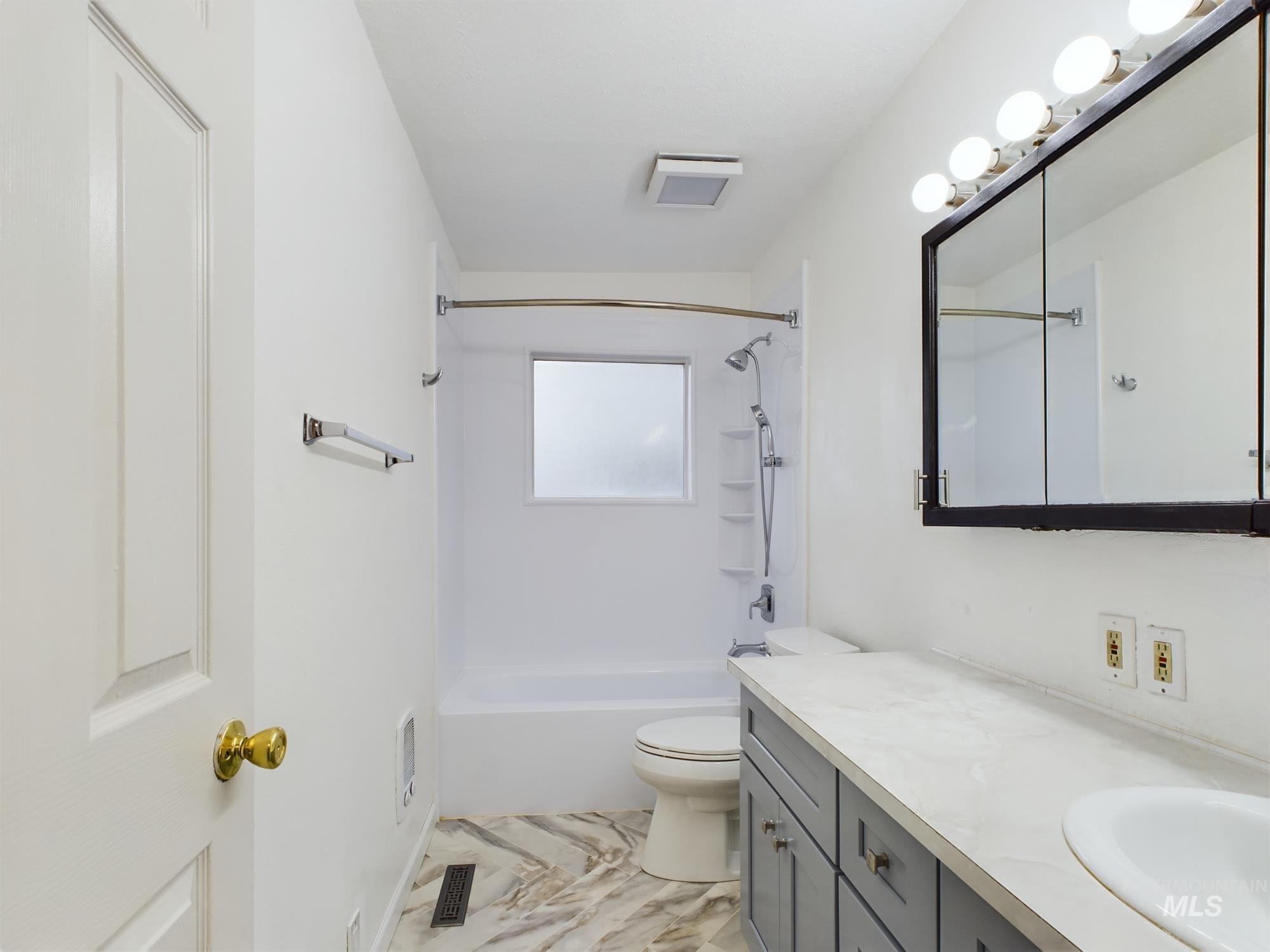 3310 6th Street Property Photo 13