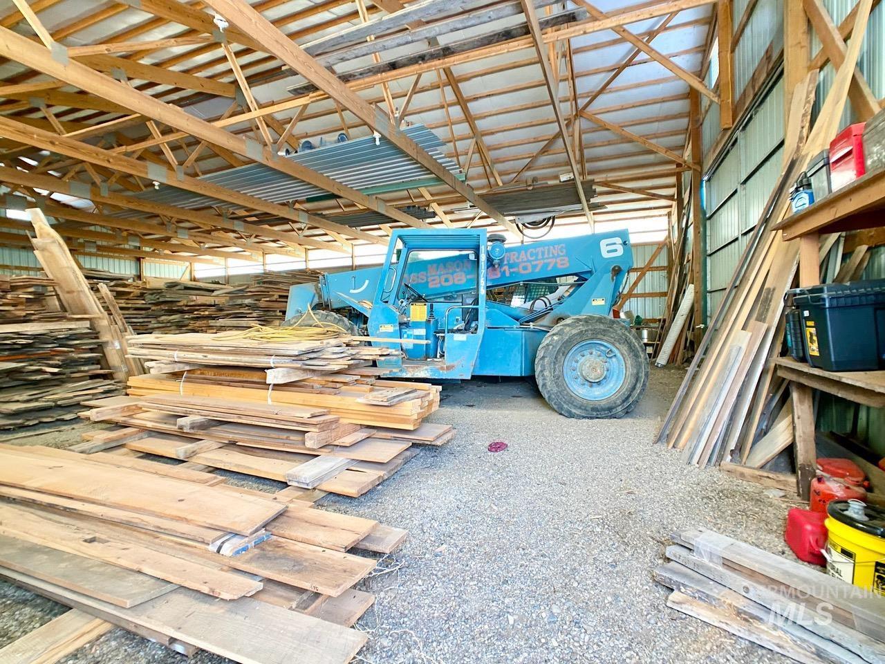 391 Highway 75 Property Photo 8