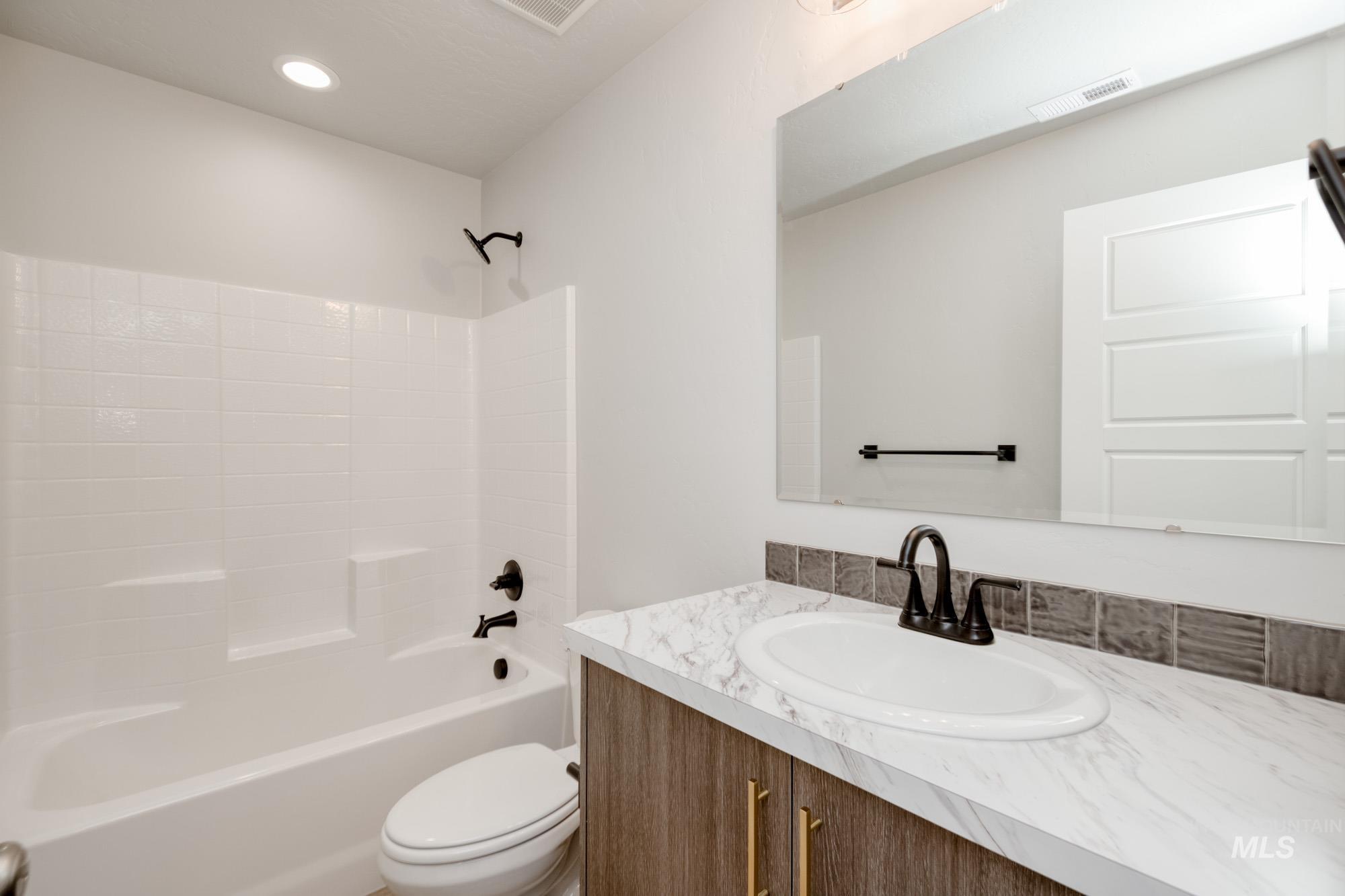 3566 W Littleton Dr Property Photo 15