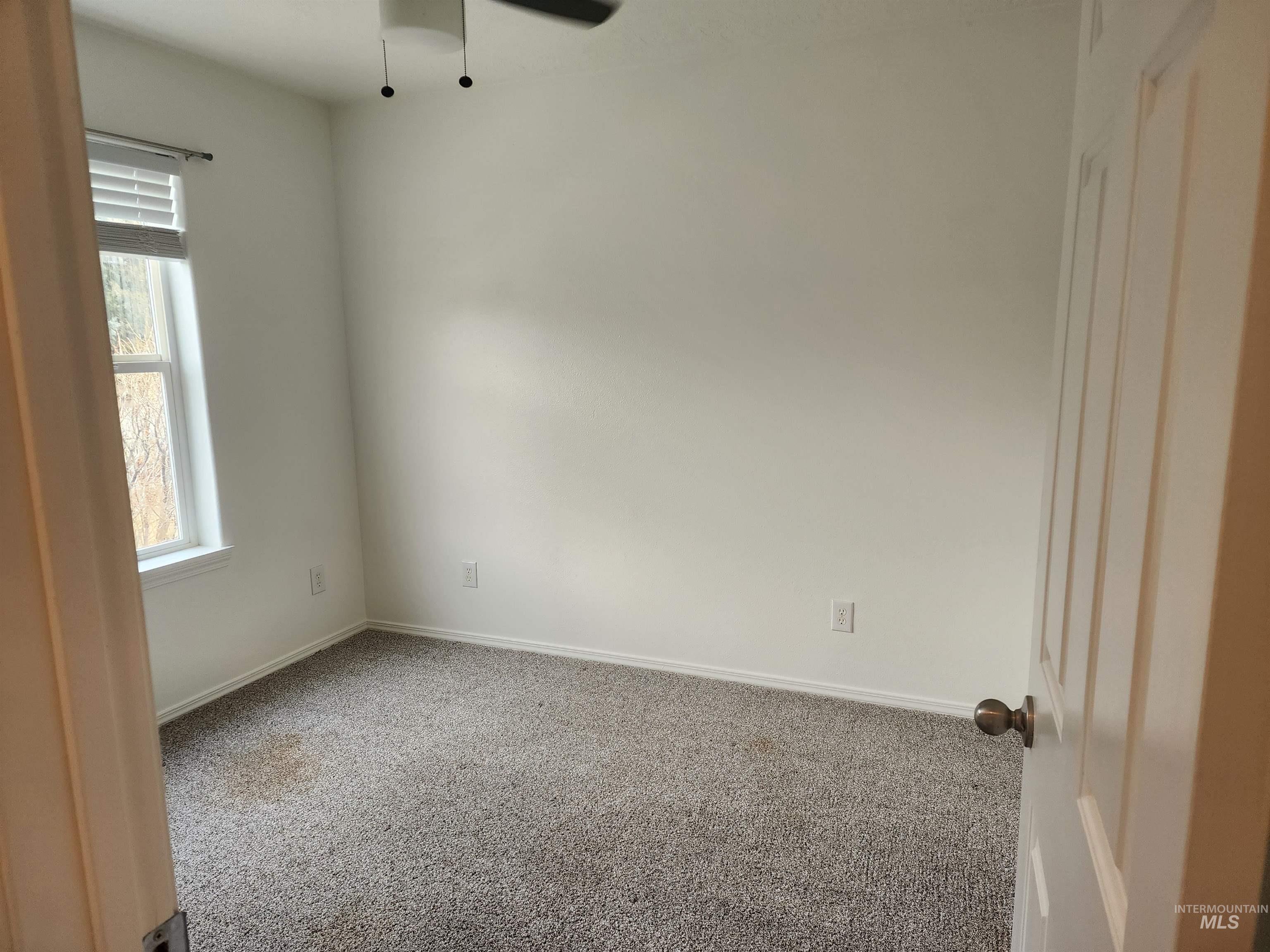 573 Alpine St Property Photo 16