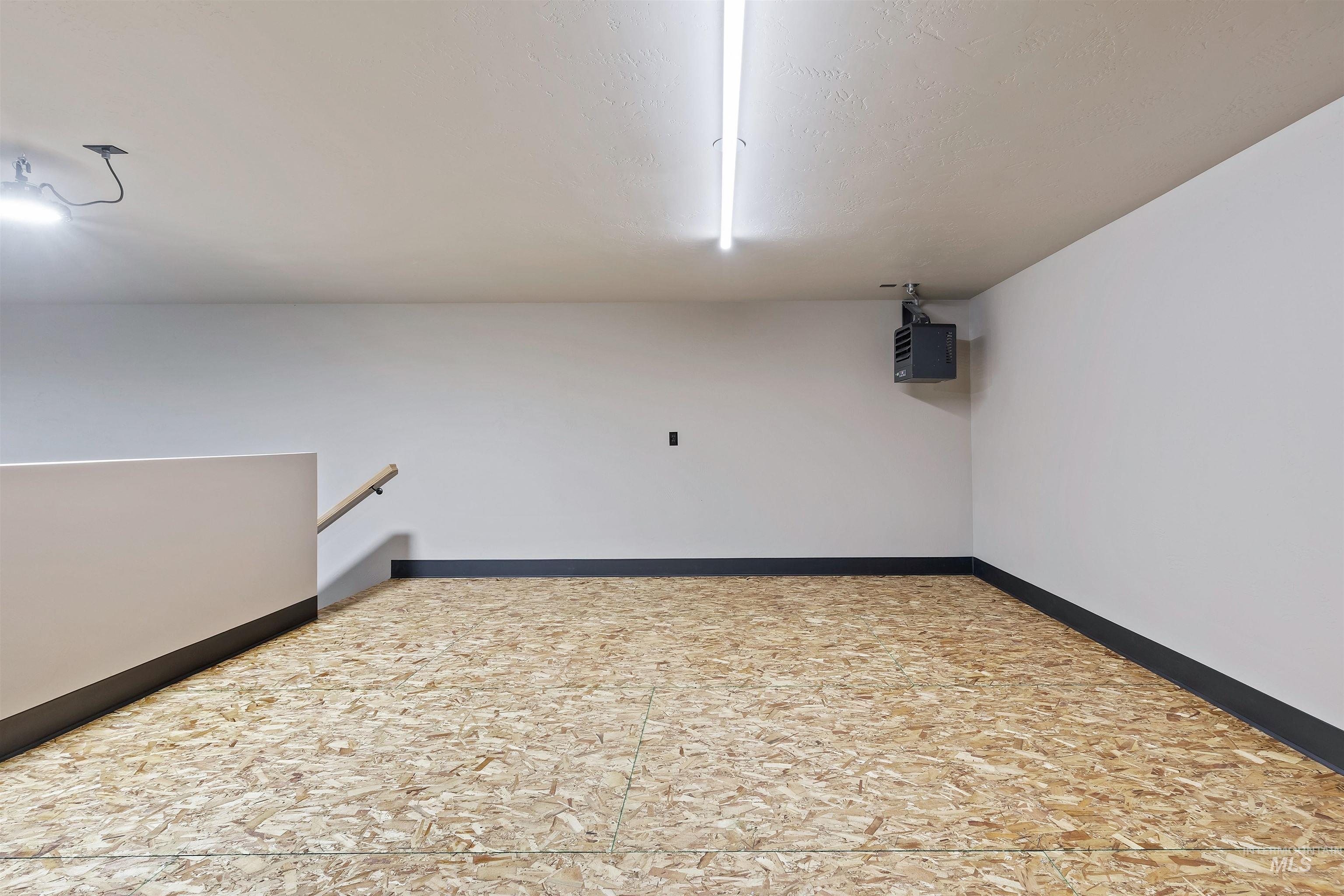 41 Sunbridge Dr #7 Property Photo 11