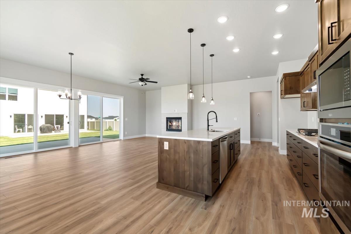 6064 S Catria Property Photo 12