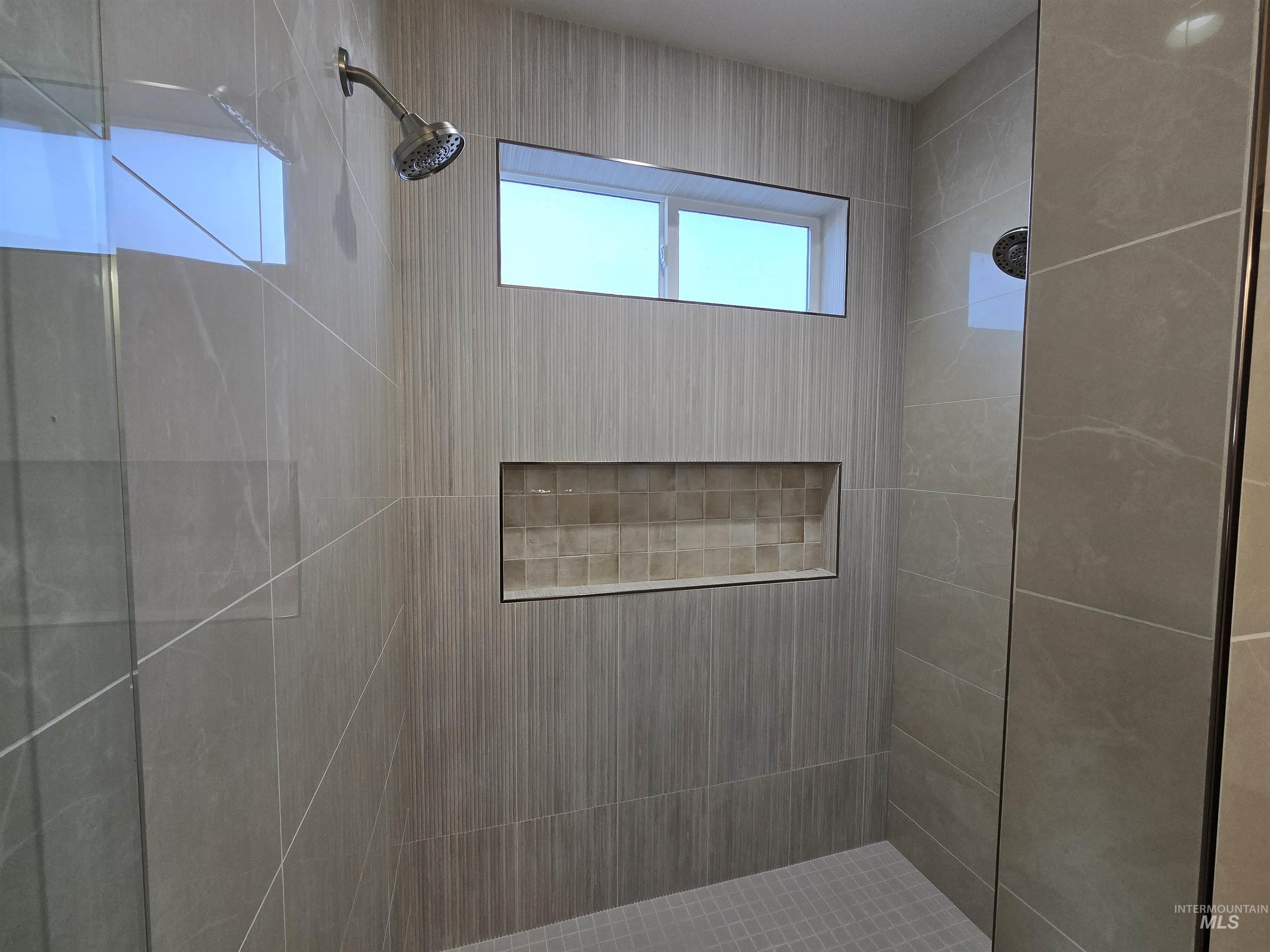 1515 Leslie Drive Property Photo 16