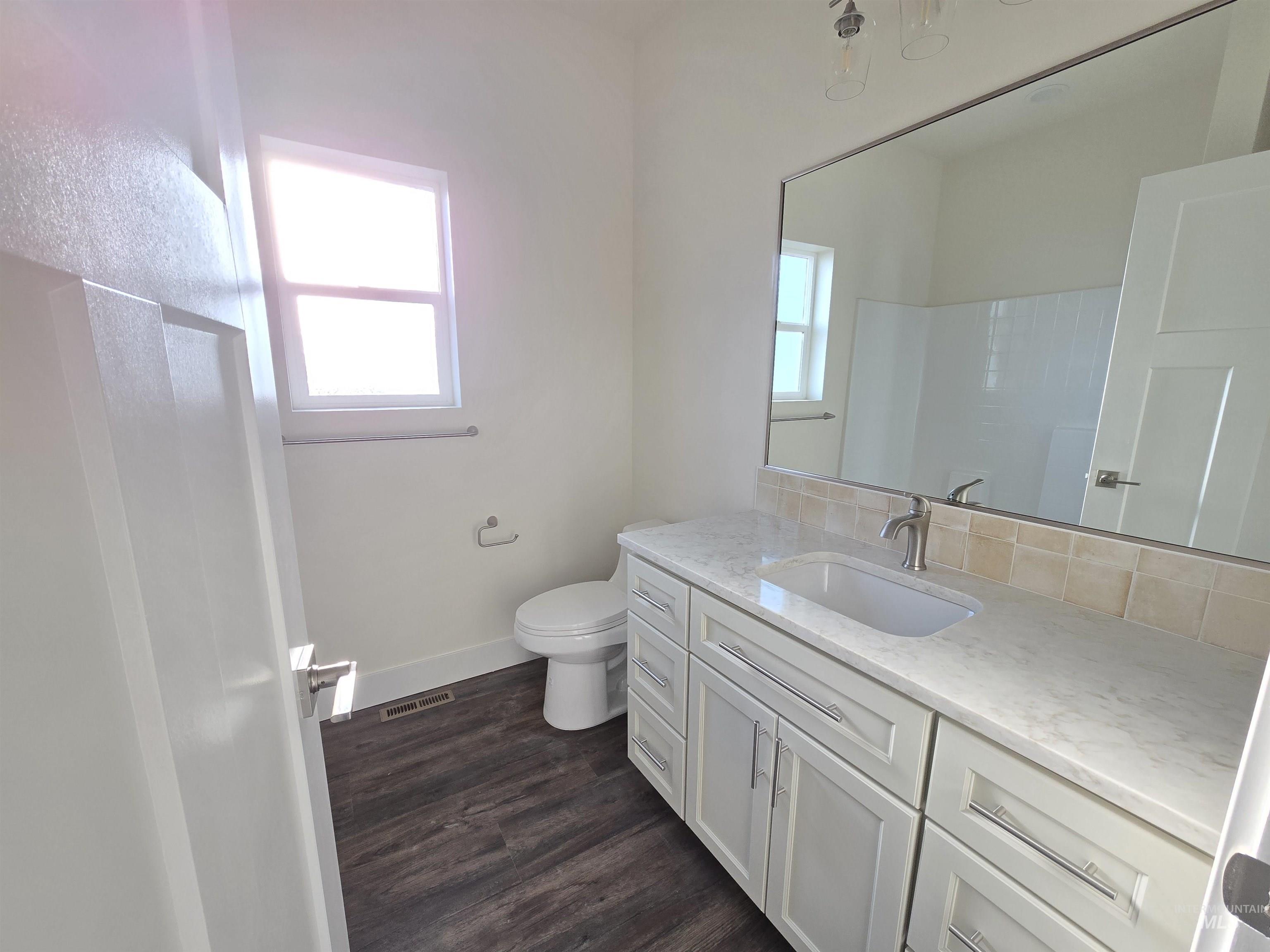 1515 Leslie Drive Property Photo 20