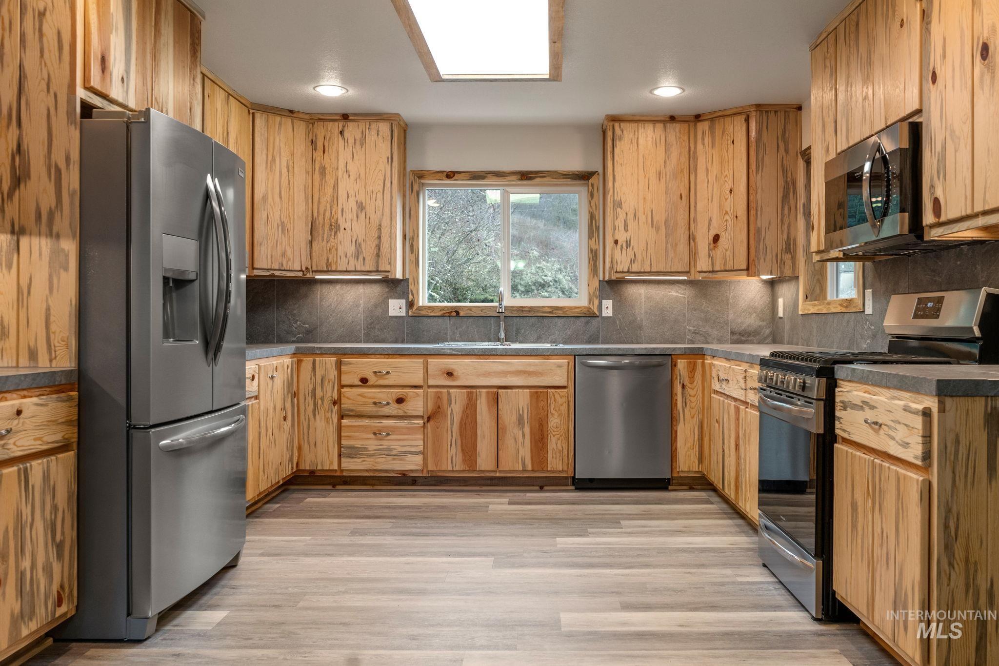 4157 Highway 12 Property Photo 3