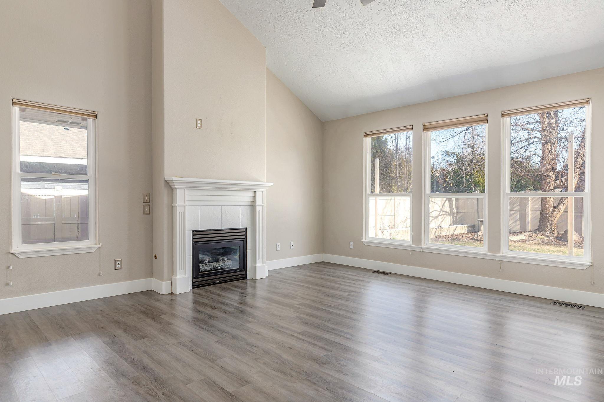5776 N Lilybrook Way Property Photo 5