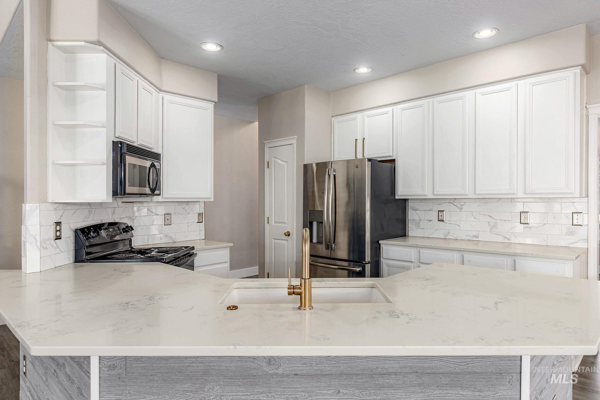 5776 N Lilybrook Way Property Photo 12