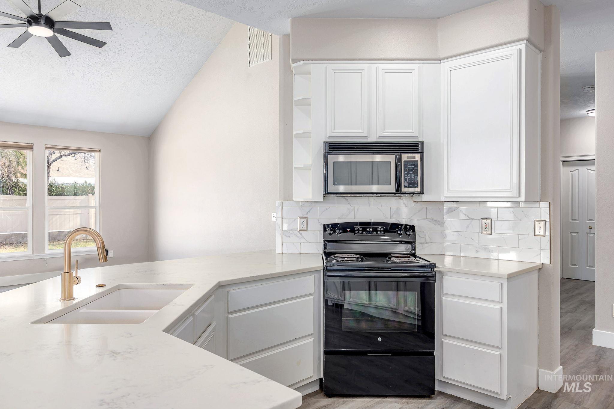 5776 N Lilybrook Way Property Photo 13
