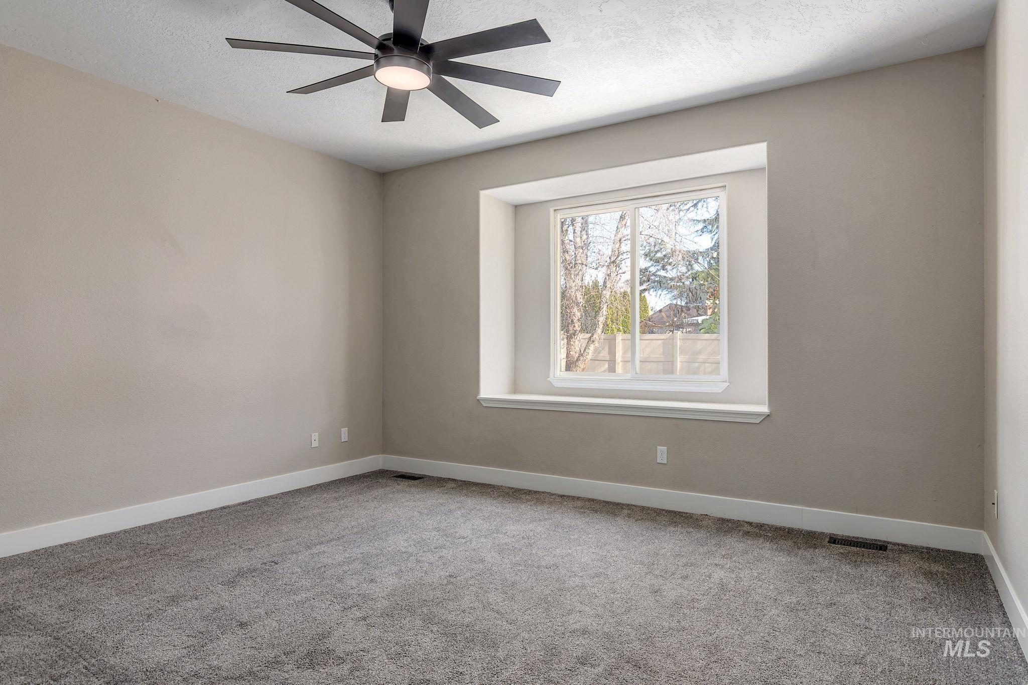 5776 N Lilybrook Way Property Photo 17