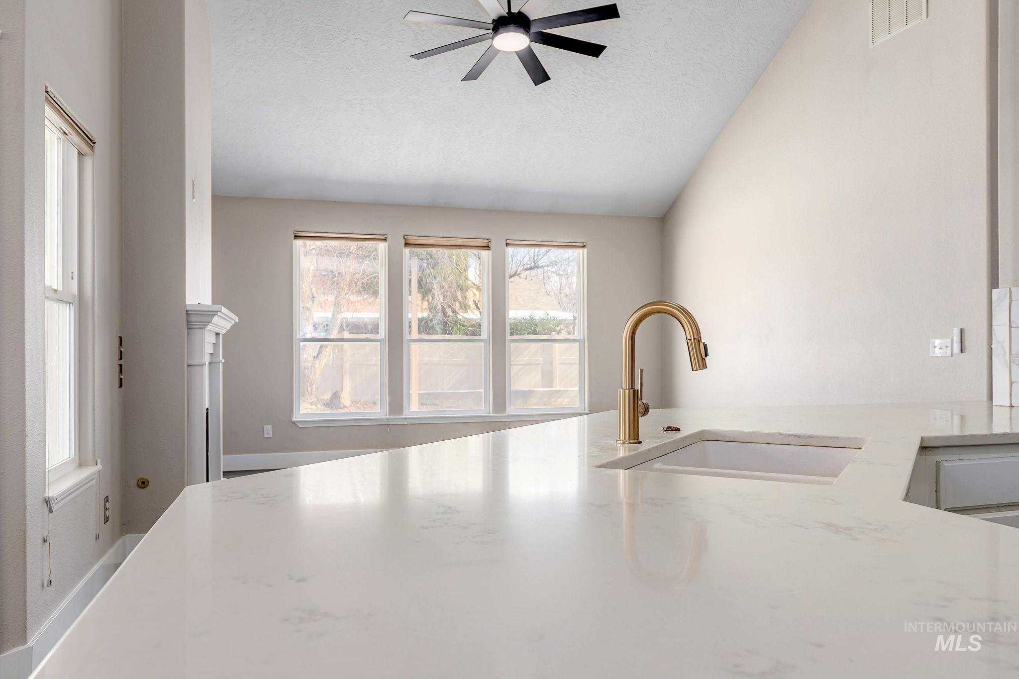 5776 N Lilybrook Way Property Photo 24