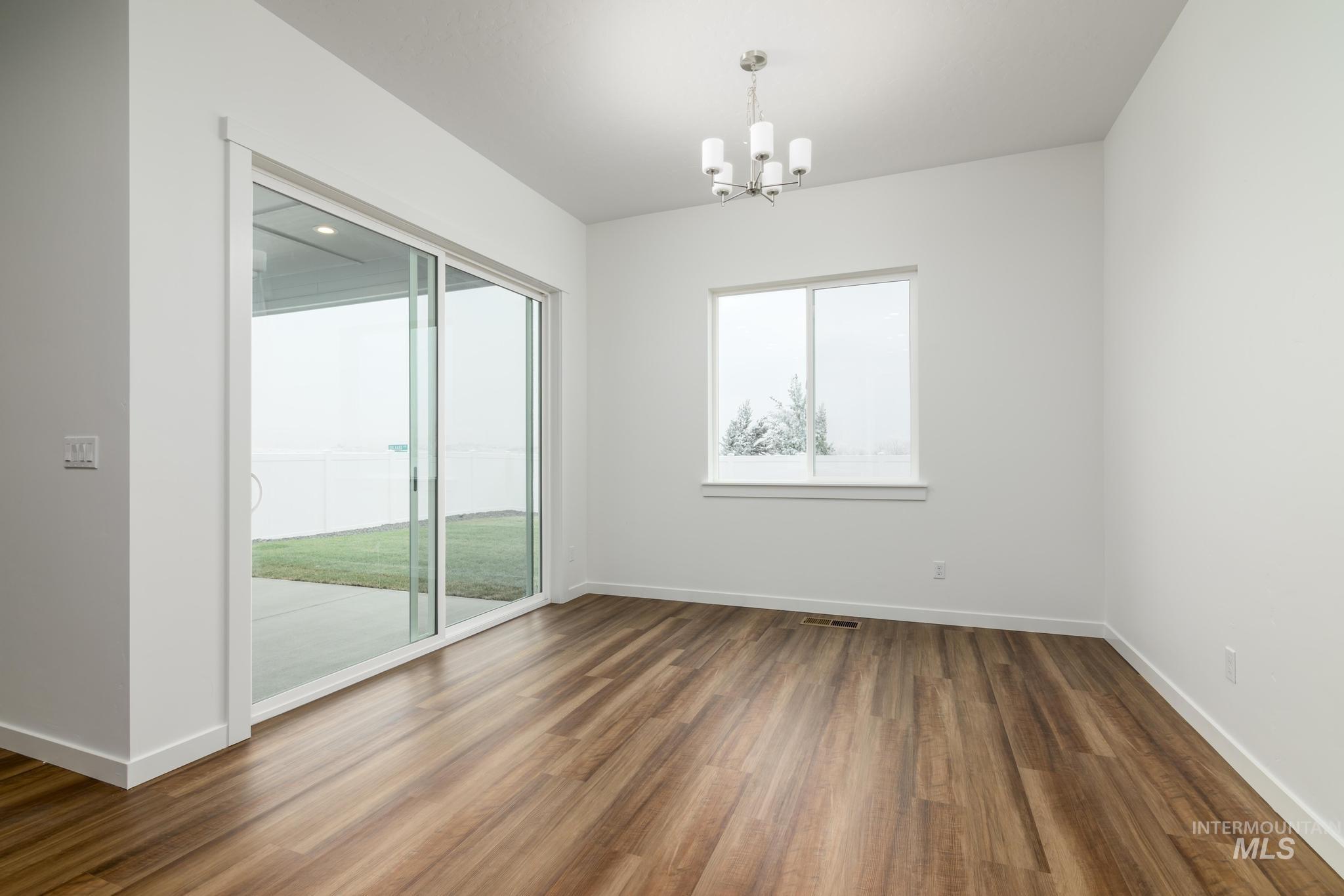 14695 Pewter Point St Property Photo 8