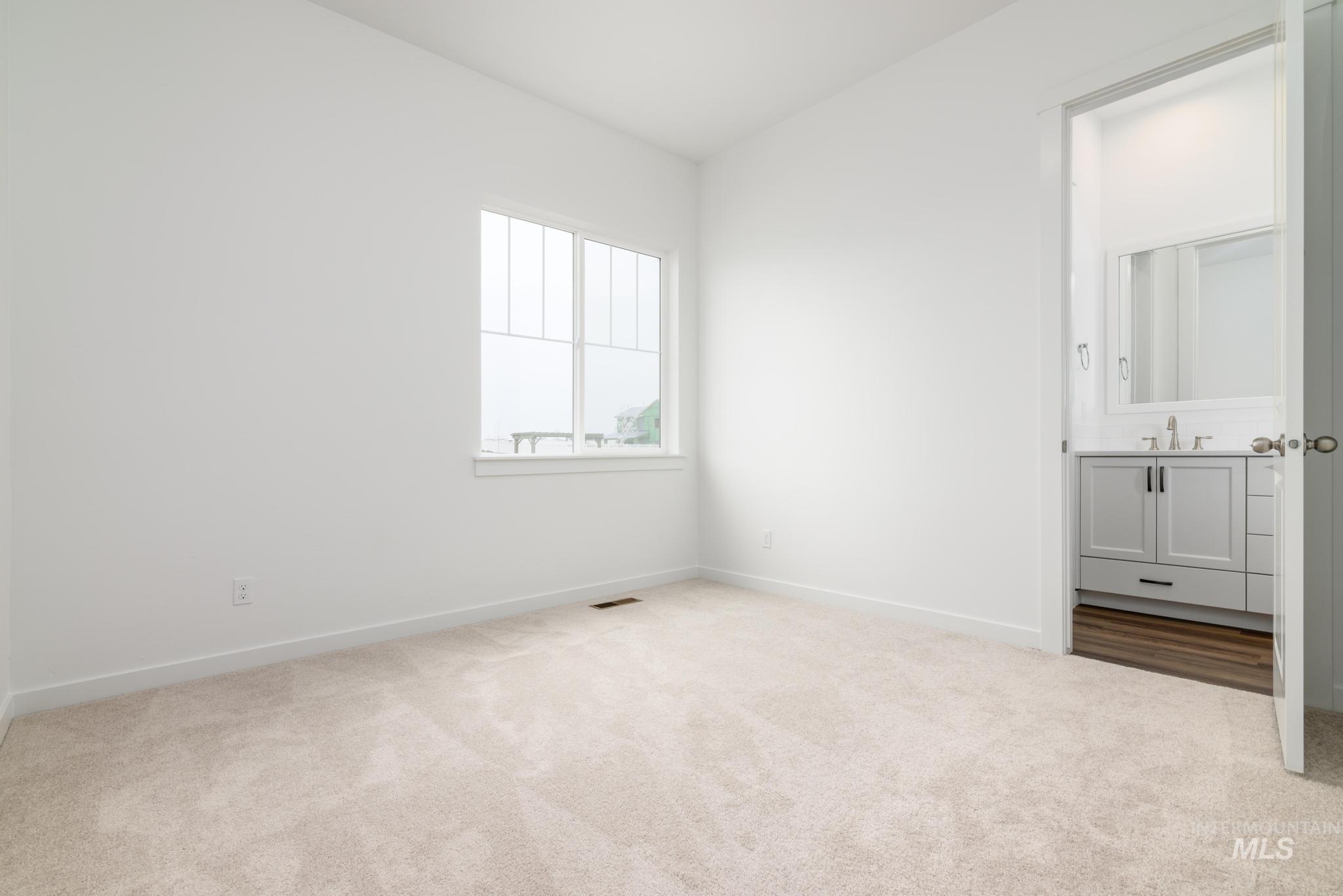 14695 Pewter Point St Property Photo 21