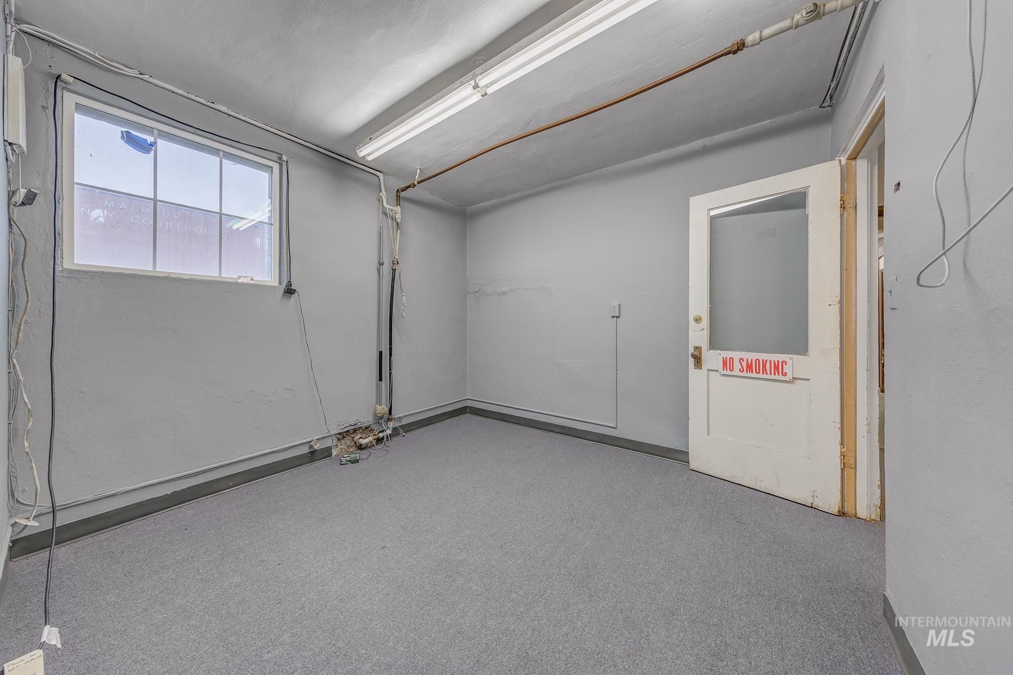 252 B St Property Photo 23