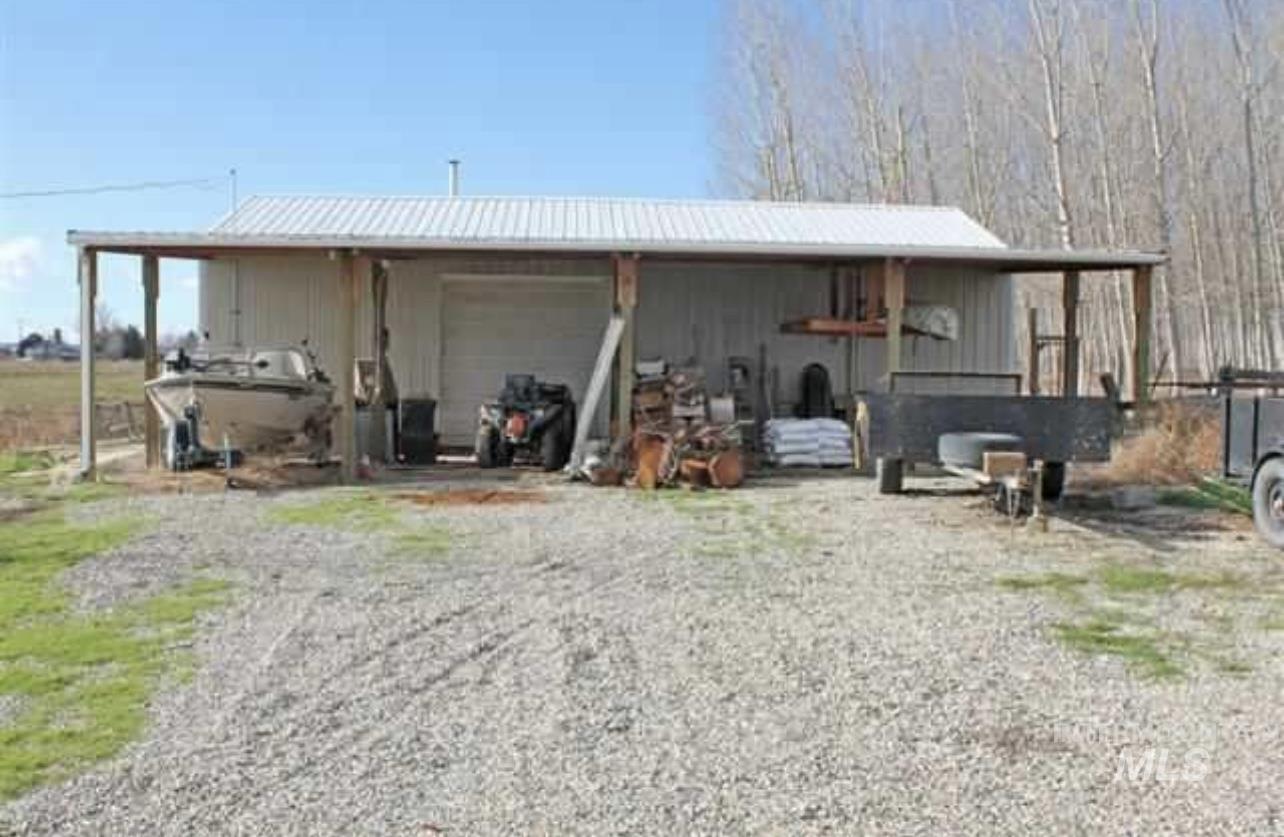 2121 Ua Ave Property Photo 15